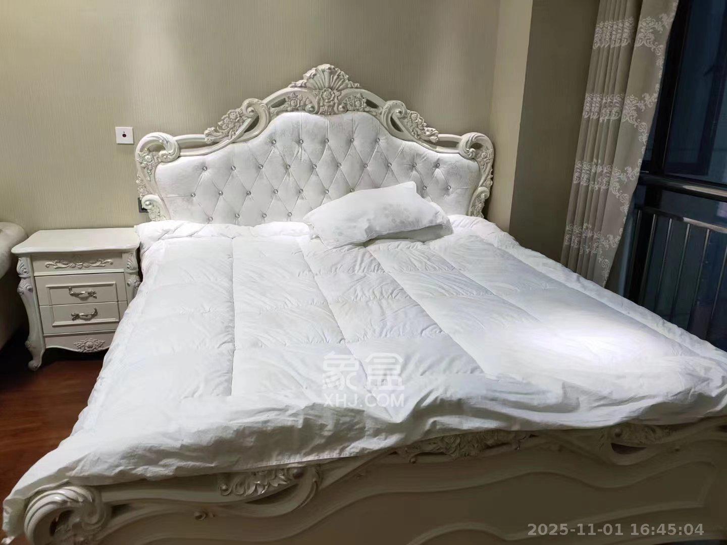 五一钻界  1室1厅1卫    2500.0元/月室内图