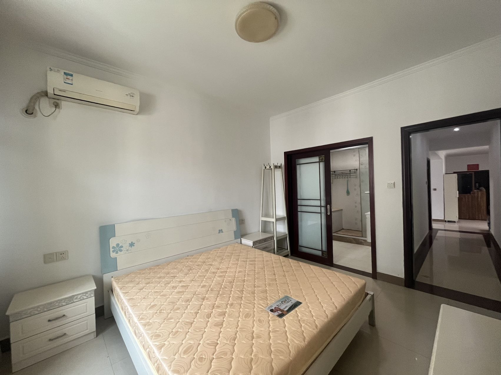 东盛名苑  3室2厅2卫    2800.0元/月 东盛名苑  3室2厅2卫    2800.0元/月室内图