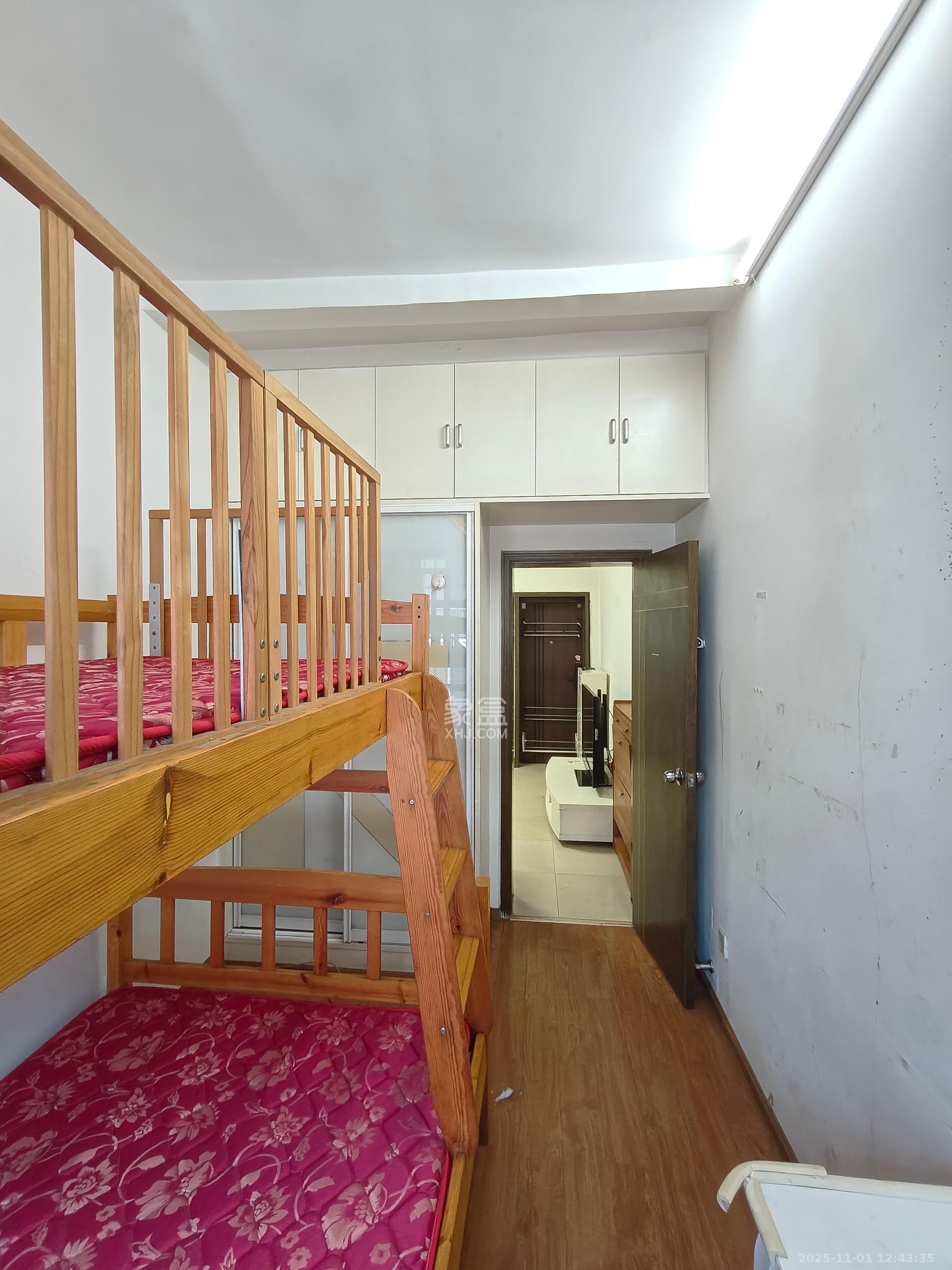 省商务厅宿舍  2室1厅1卫    1700.0元/月 省商务厅宿舍  2室1厅1卫    1700.0元/月室内图