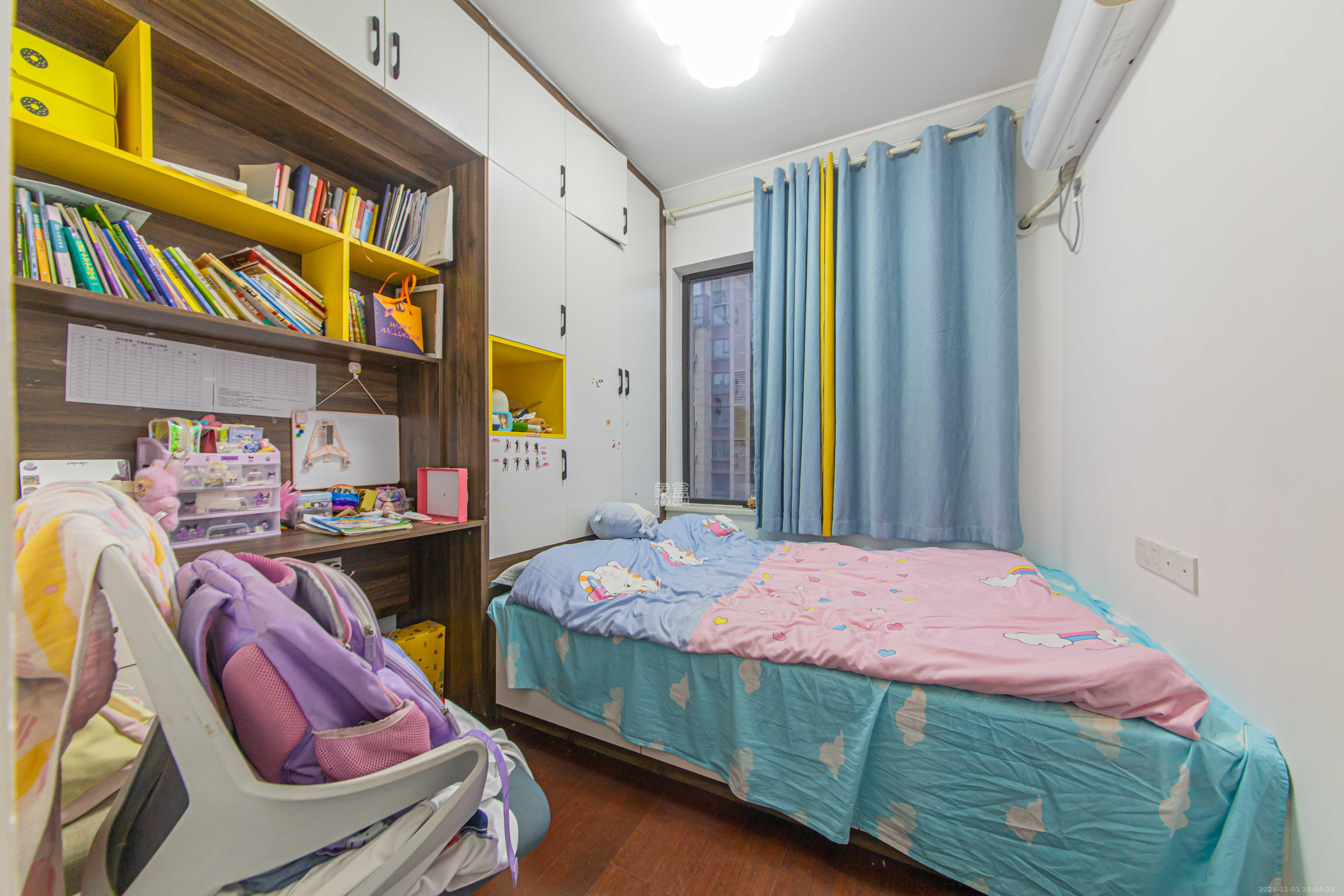 中海新城熙岸(中信新城五期) 3室2厅2卫 100.0万 中海新城熙岸(中信新城五期) 3室2厅2卫 100.0万卧室