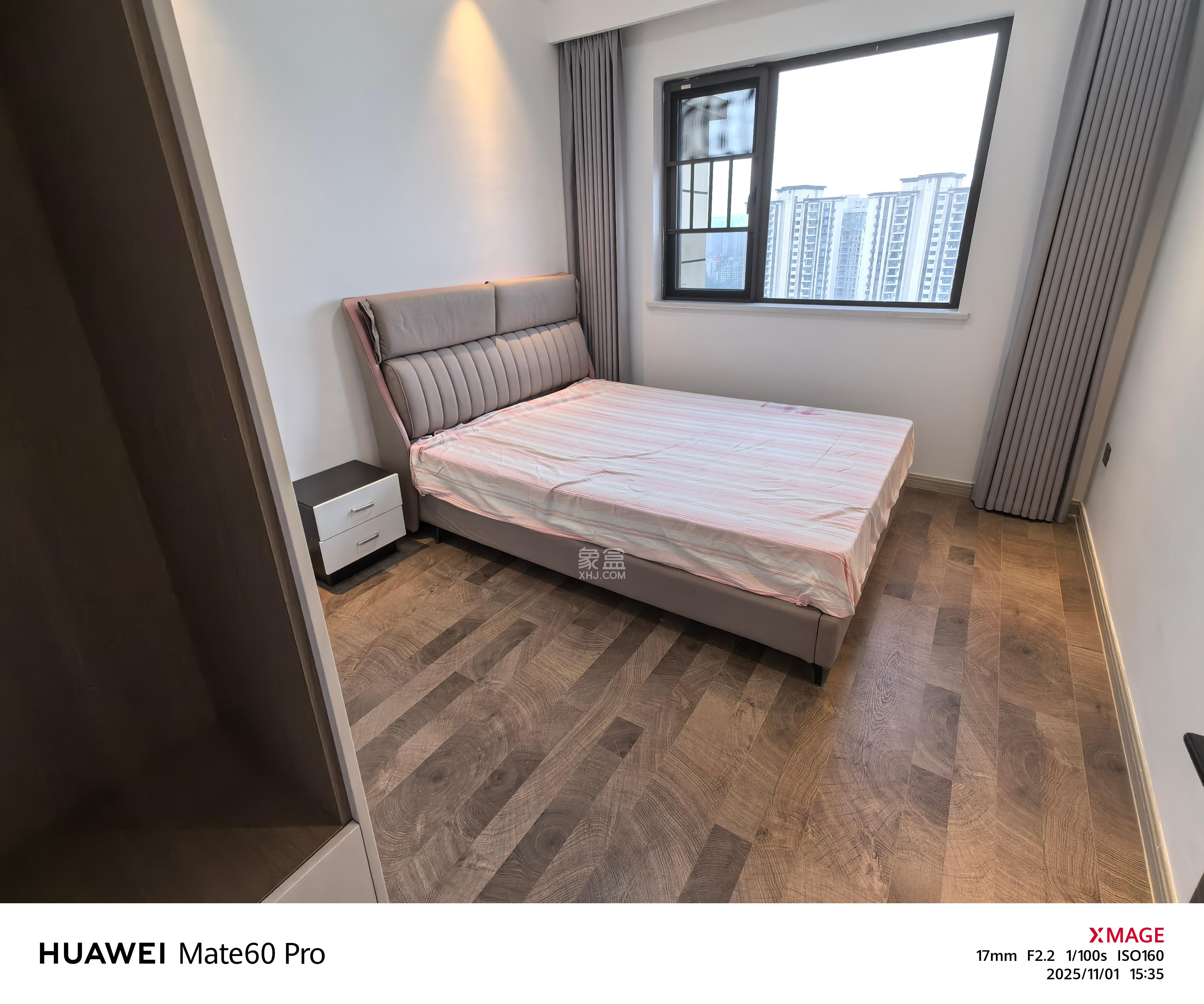 臻园  4室2厅2卫    5000.0元/月 臻园  4室2厅2卫    5000.0元/月室内图