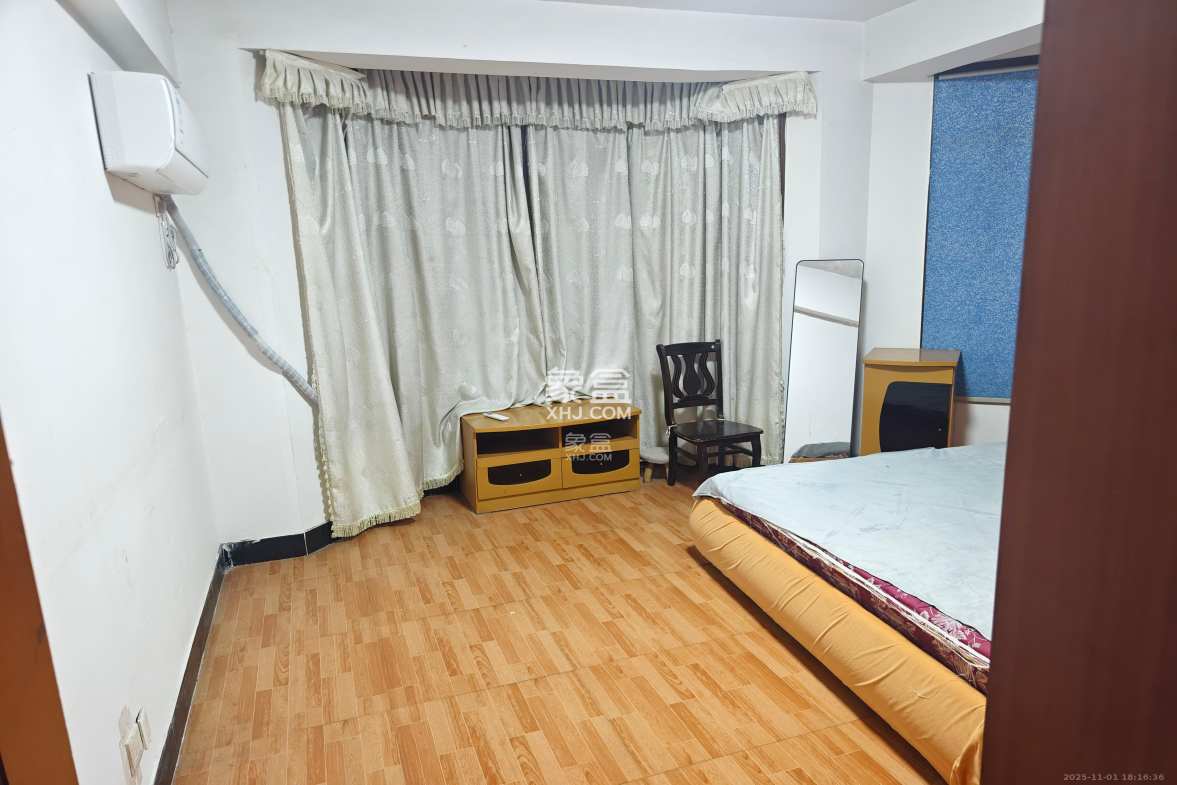 山水人家一二期 2室2厅1卫 1500.0元/月 山水人家一二期 2室2厅1卫 1500.0元/月室内图