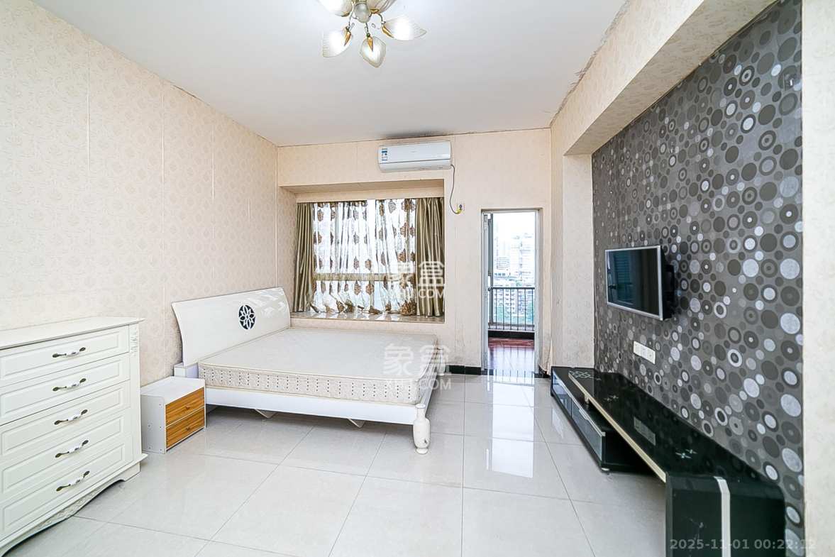 欧园 1室1厅1卫 35.0万 欧园 1室1厅1卫 35.0万卧室