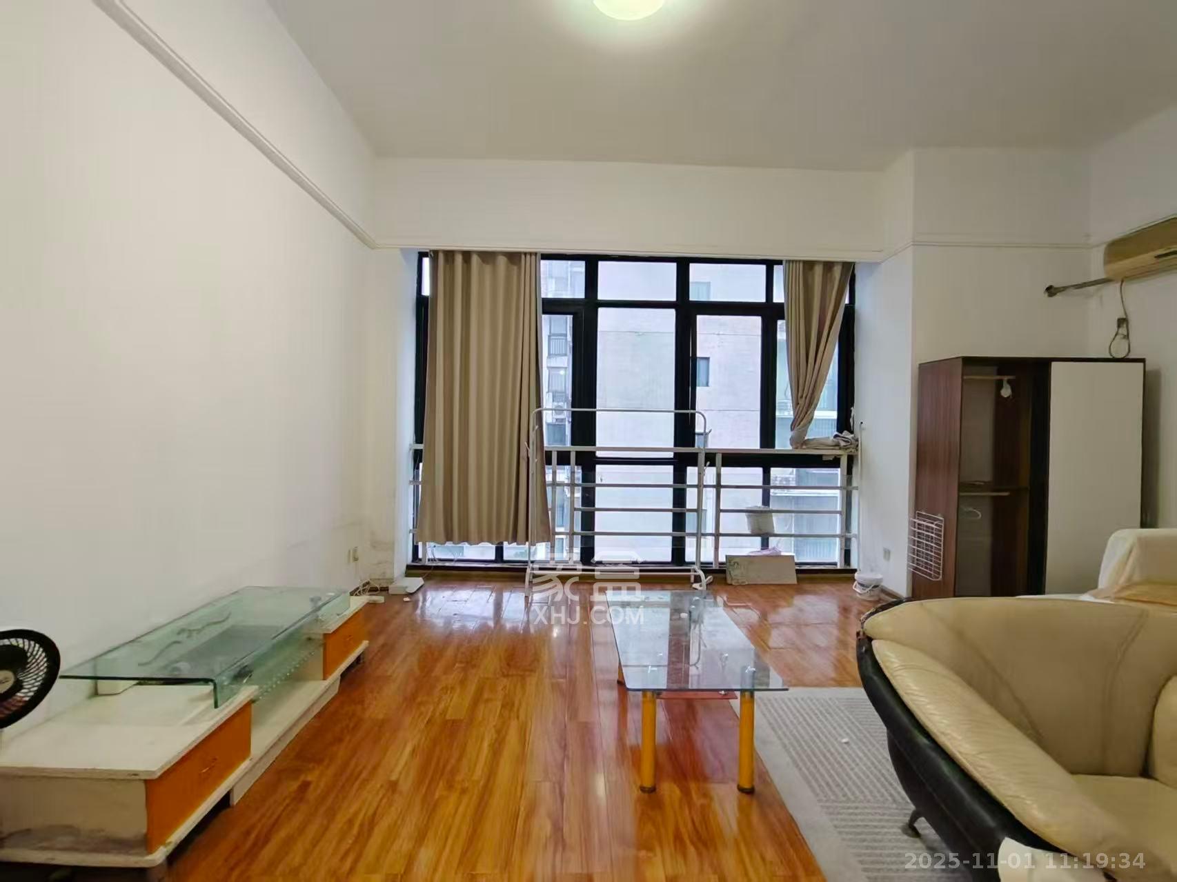 浏阳河畔家园  1室1厅1卫    1050.0元/月室内图