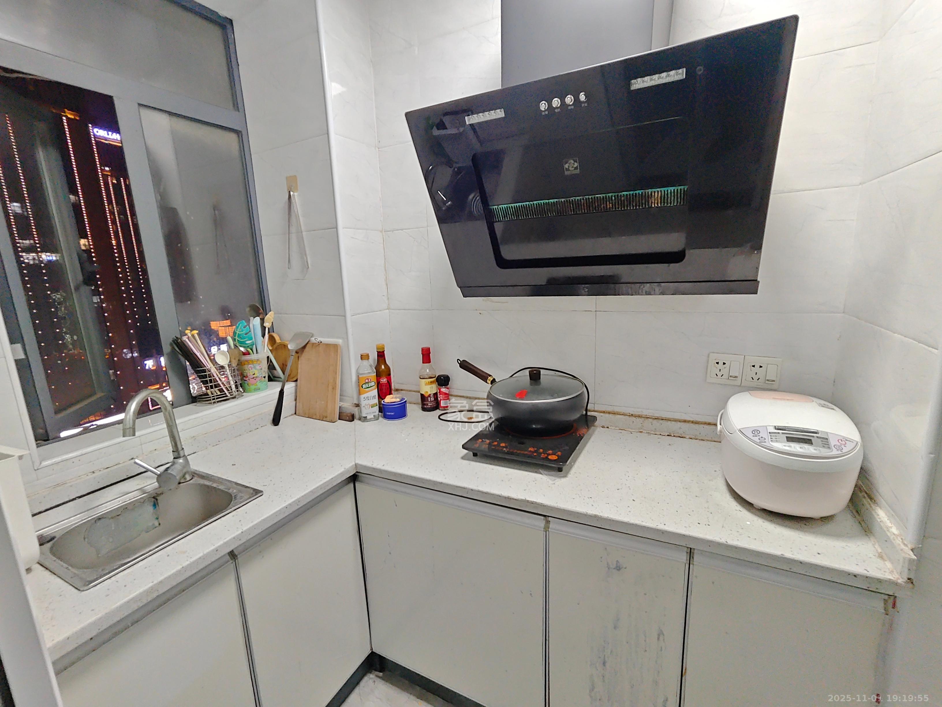 西子湖畔沃府 1室1厅1卫 1600.0元/月 西子湖畔沃府 1室1厅1卫 1600.0元/月室内图