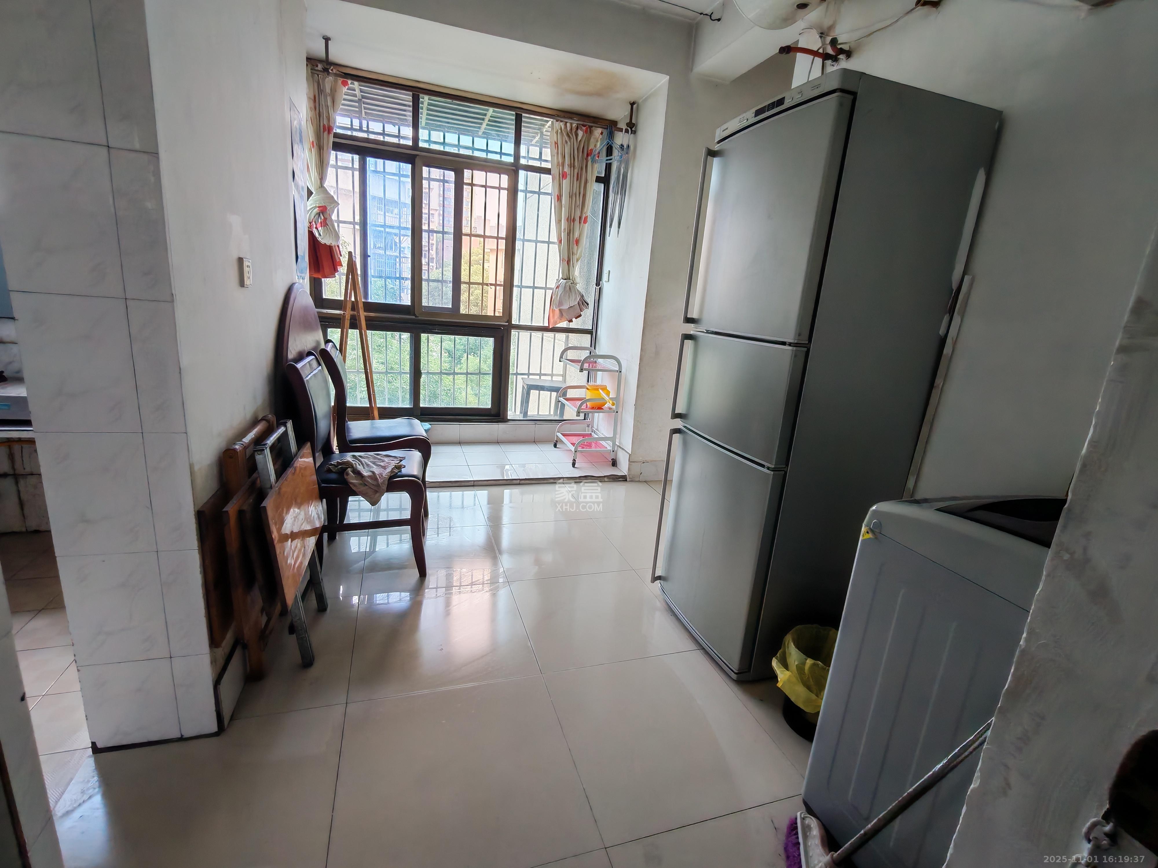 东瓜山二村 2室1厅1卫 1600.0元/月 东瓜山二村 2室1厅1卫 1600.0元/月室内图