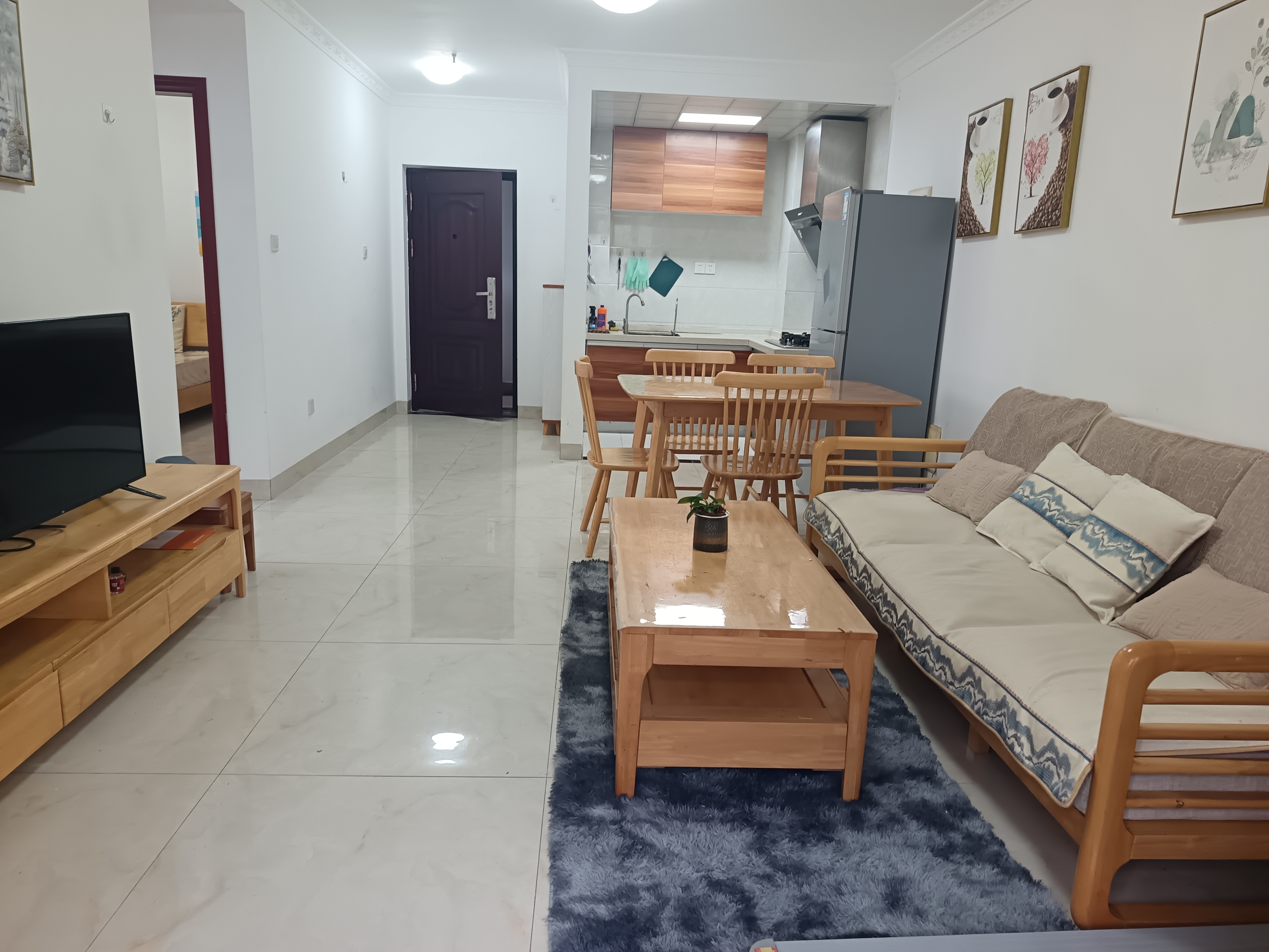 爱尚海蓝 2室1厅1卫 2400.0元/月 爱尚海蓝 2室1厅1卫 2400.0元/月室内图