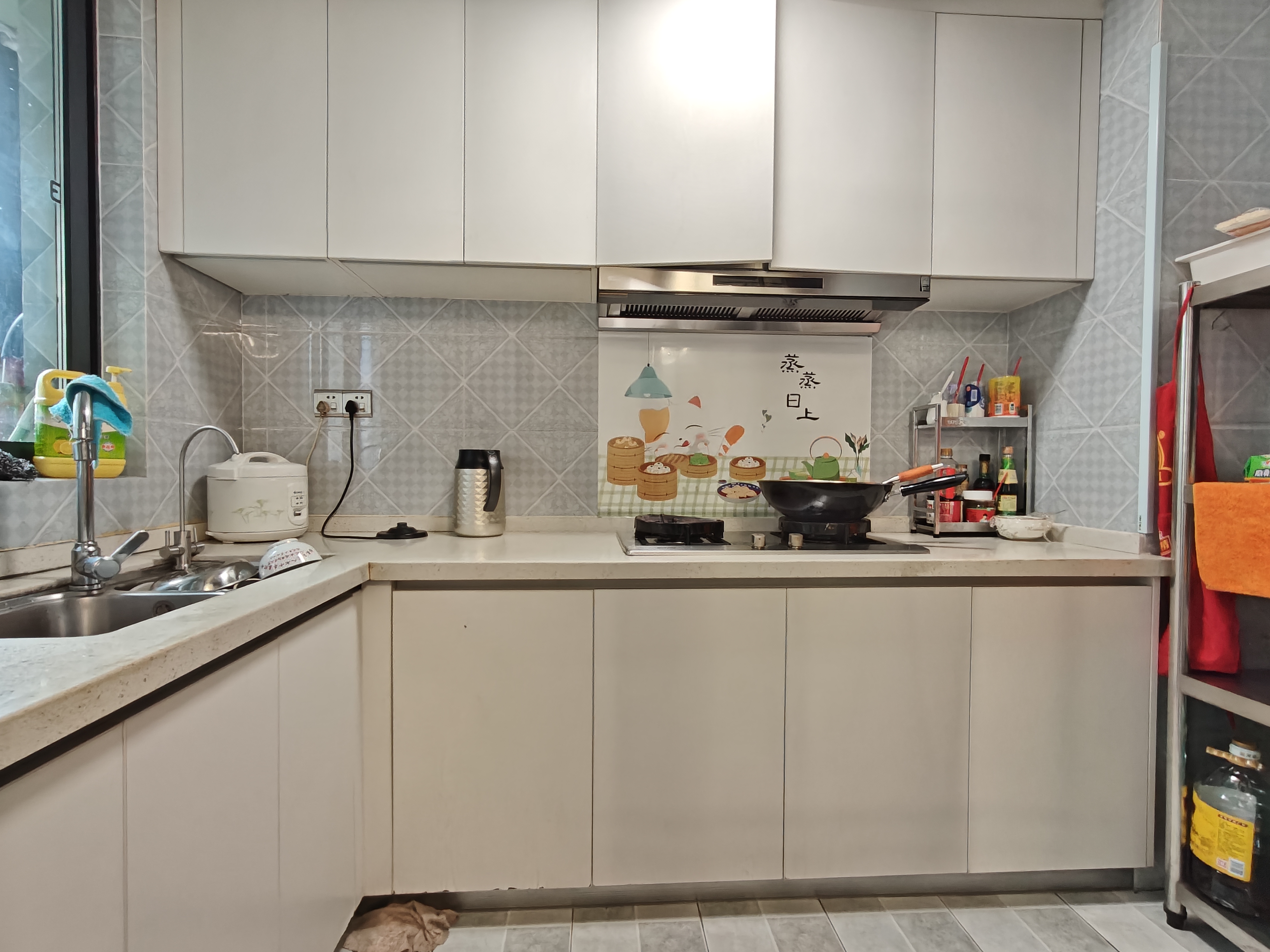 新城吾悦广场  3室2厅2卫    160.0万 新城吾悦广场  3室2厅2卫    160.0万厨房