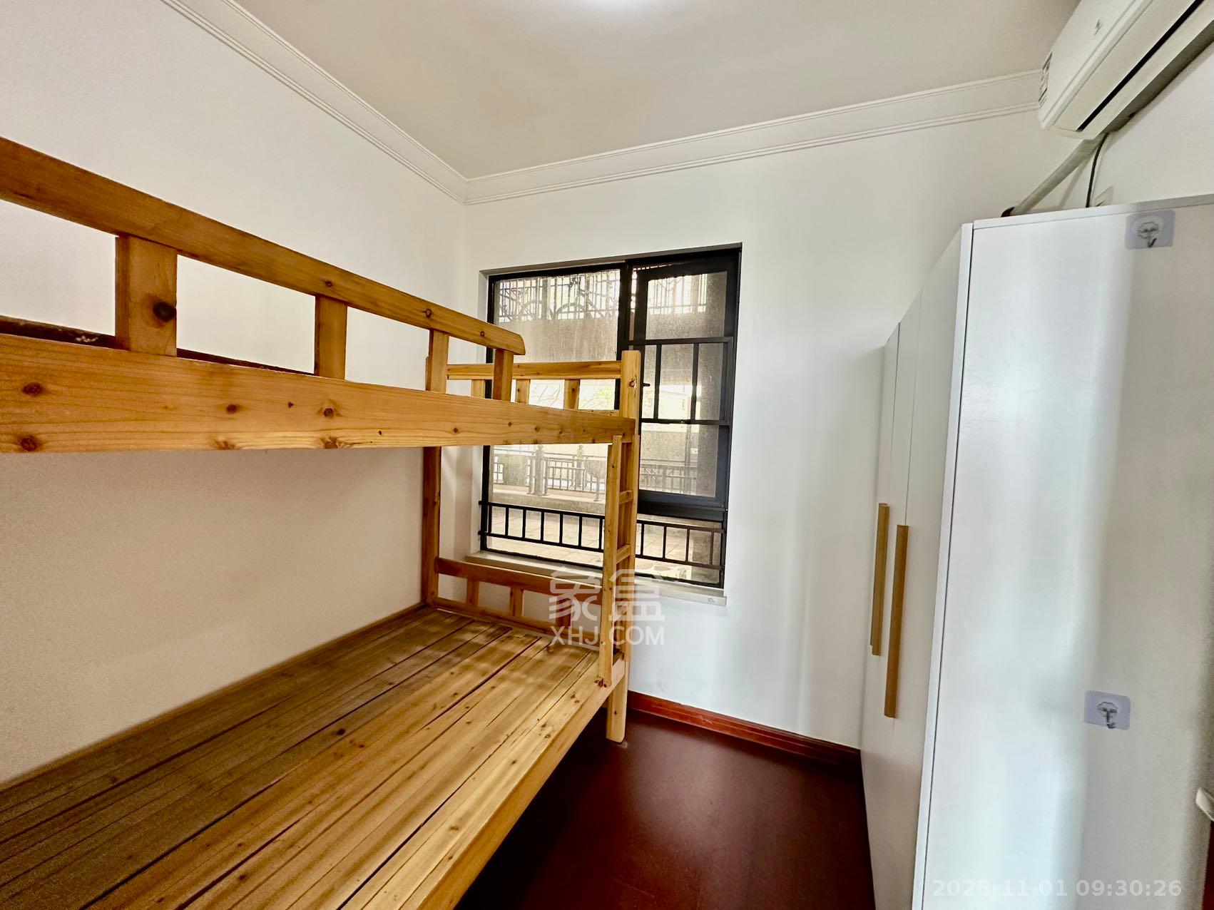 中海国际五期 3室2厅2卫 2400.0元/月 中海国际五期 3室2厅2卫 2400.0元/月室内图