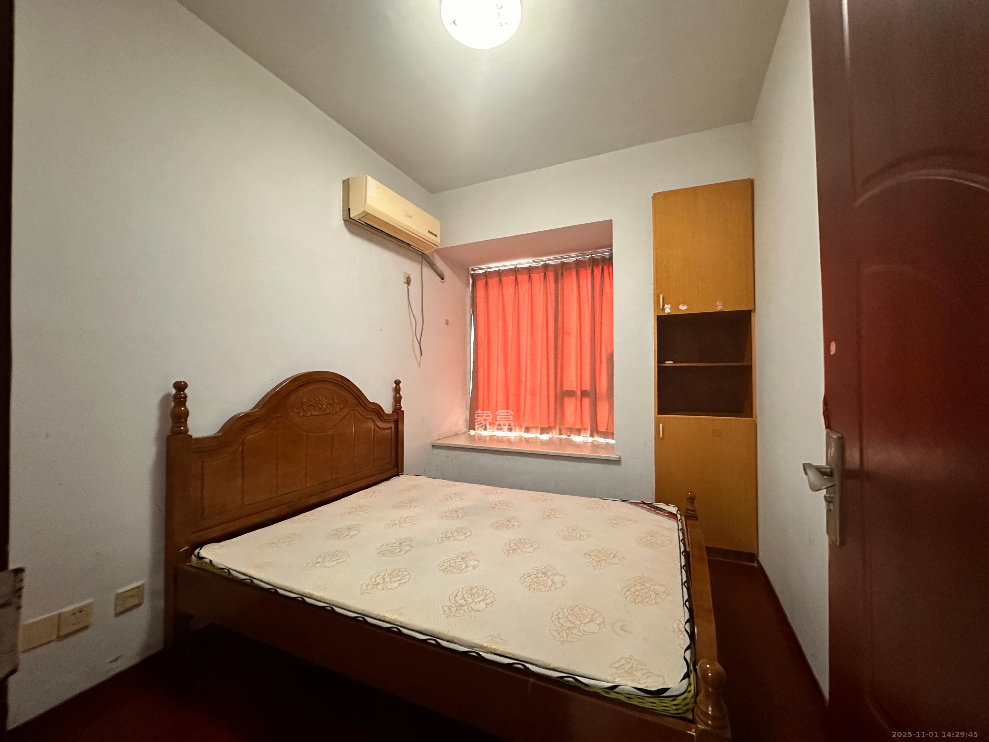 滨江君悦香邸  3室2厅2卫    3200.0元/月室内图