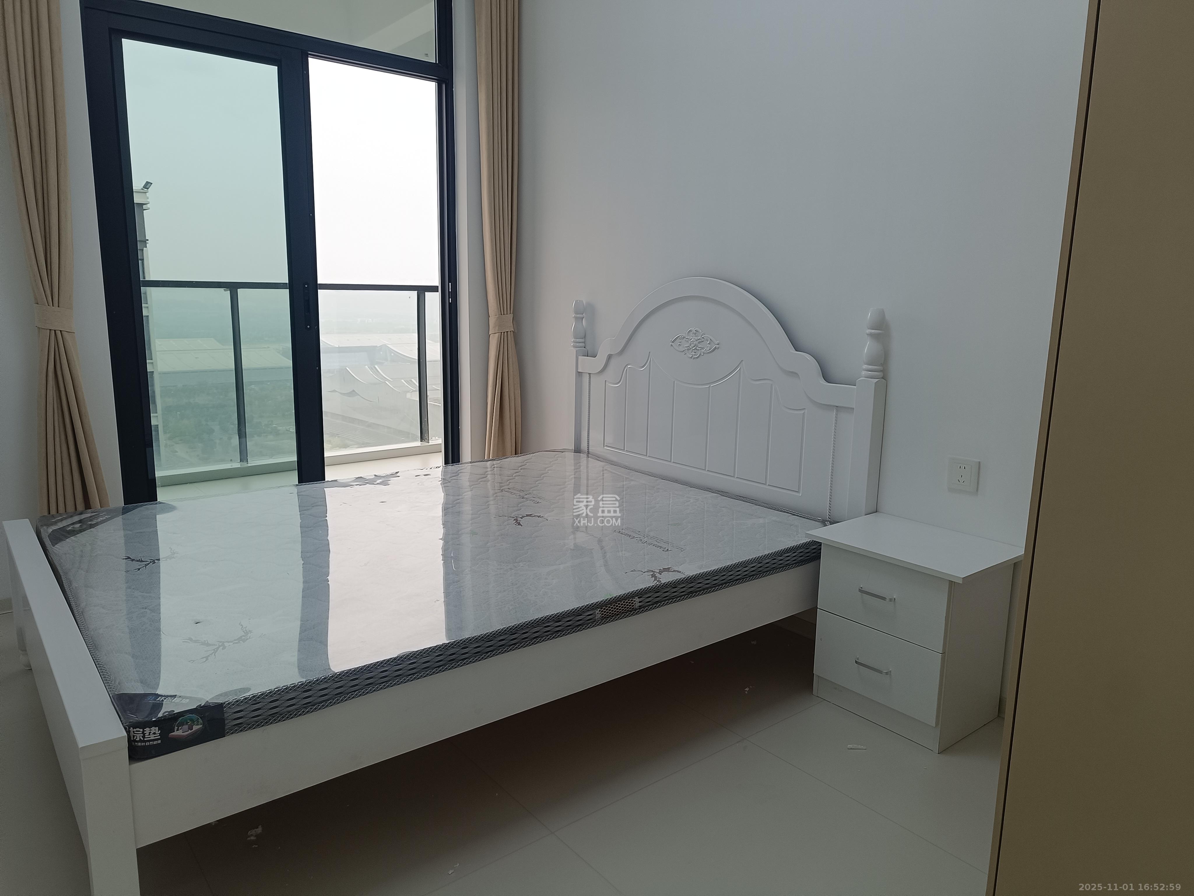 融创会展上东区  3室2厅2卫    1850.0元/月室内图