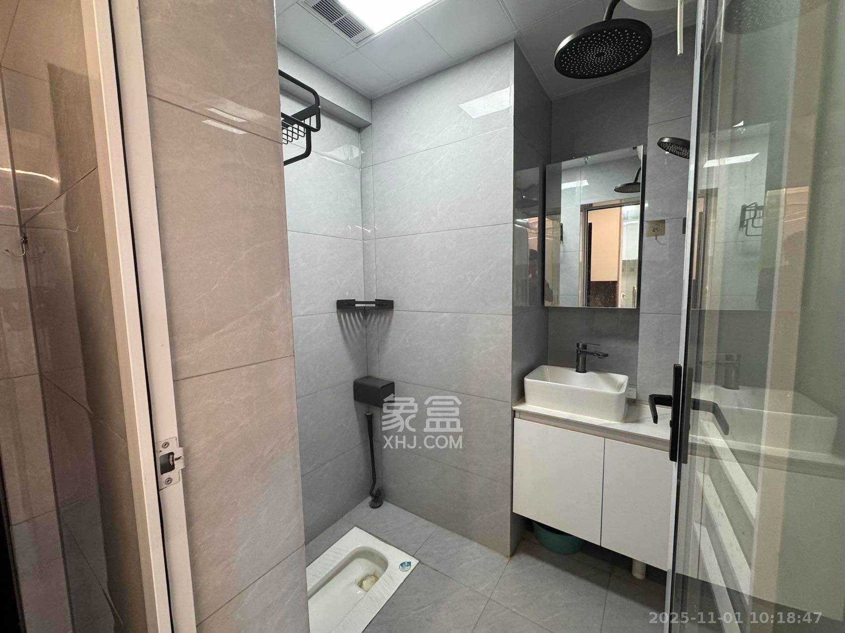 鄱阳汇金中心  1室0厅0卫    1800.0元/月室内图