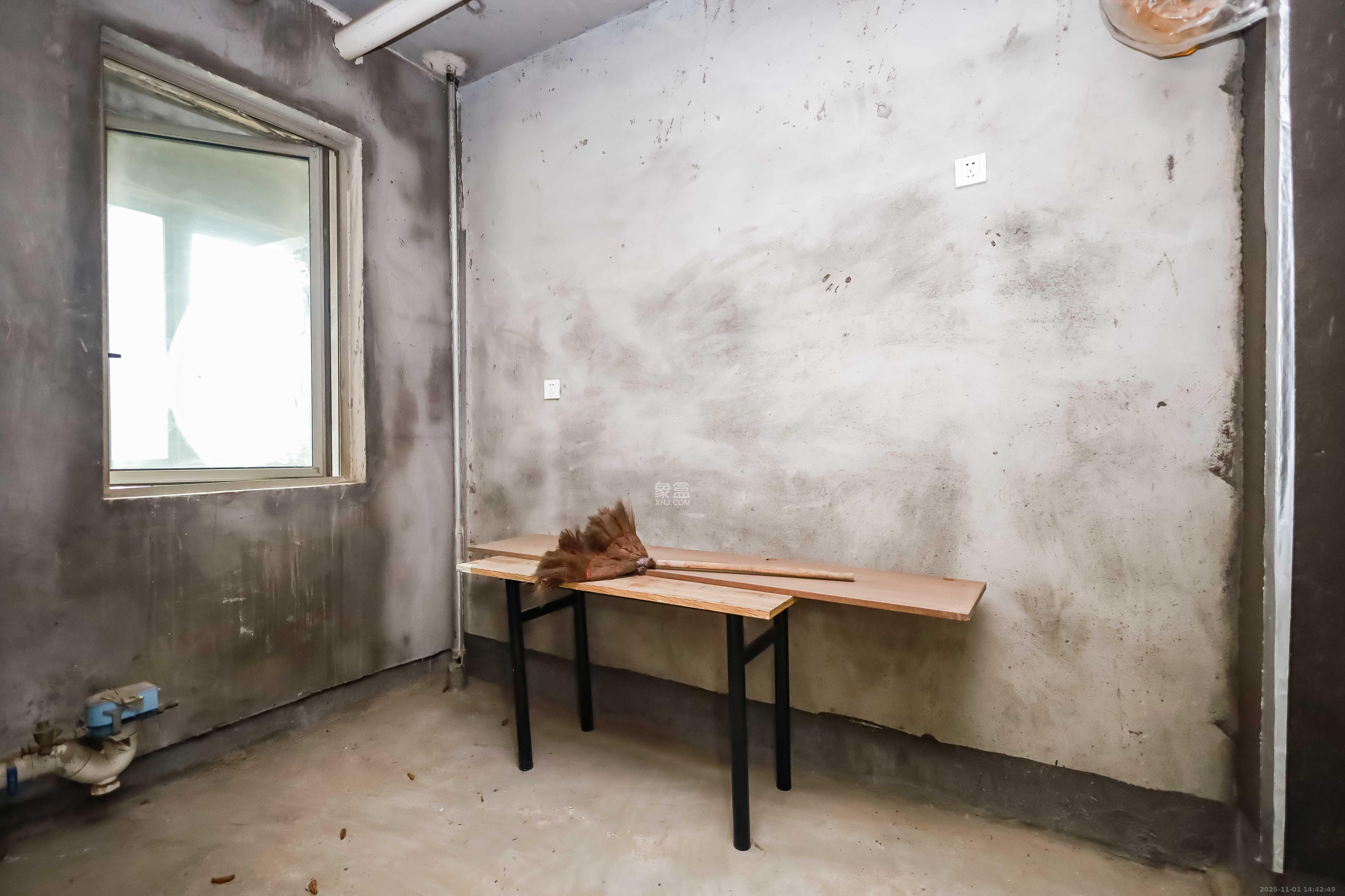 万象府台  4室2厅2卫    288.0万 万象府台  4室2厅2卫    288.0万厨房