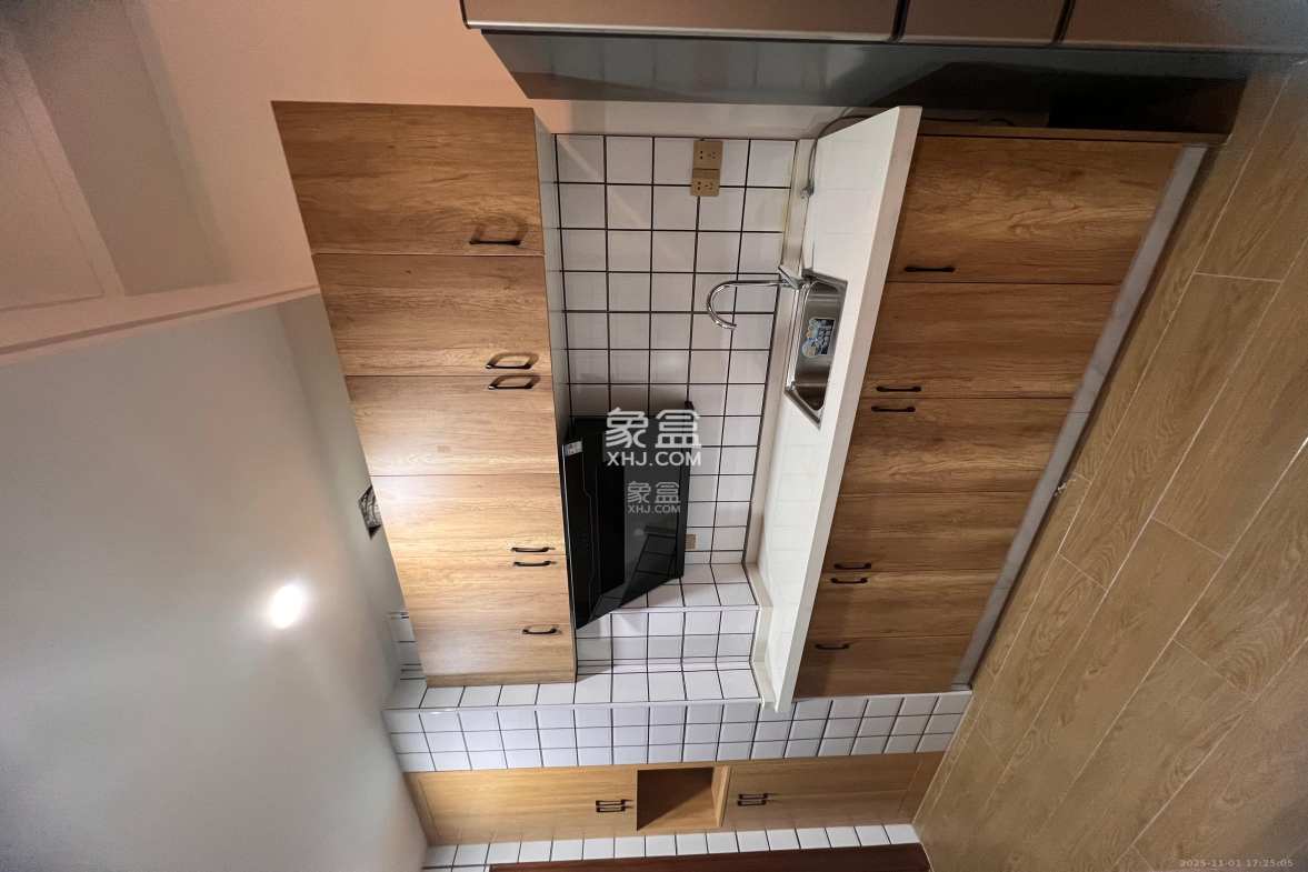 长沙高铁吾悦广场 1室1厅1卫 1500.0元/月 长沙高铁吾悦广场 1室1厅1卫 1500.0元/月室内图