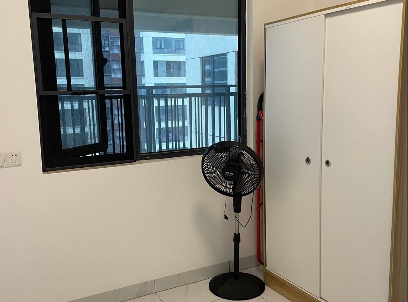 酃湖书院  3室2厅2卫    2300.0元/月室内图