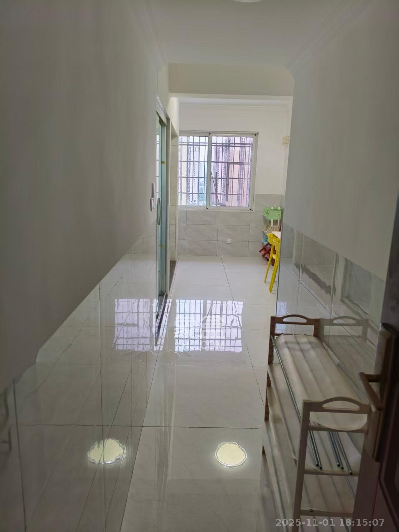 和润园一、二期  1室1厅1卫    1300.0元/月