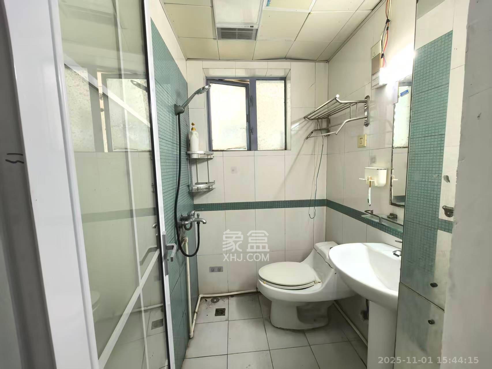 书香名邸 1室1厅1卫 1800.0元/月 书香名邸 1室1厅1卫 1800.0元/月室内图