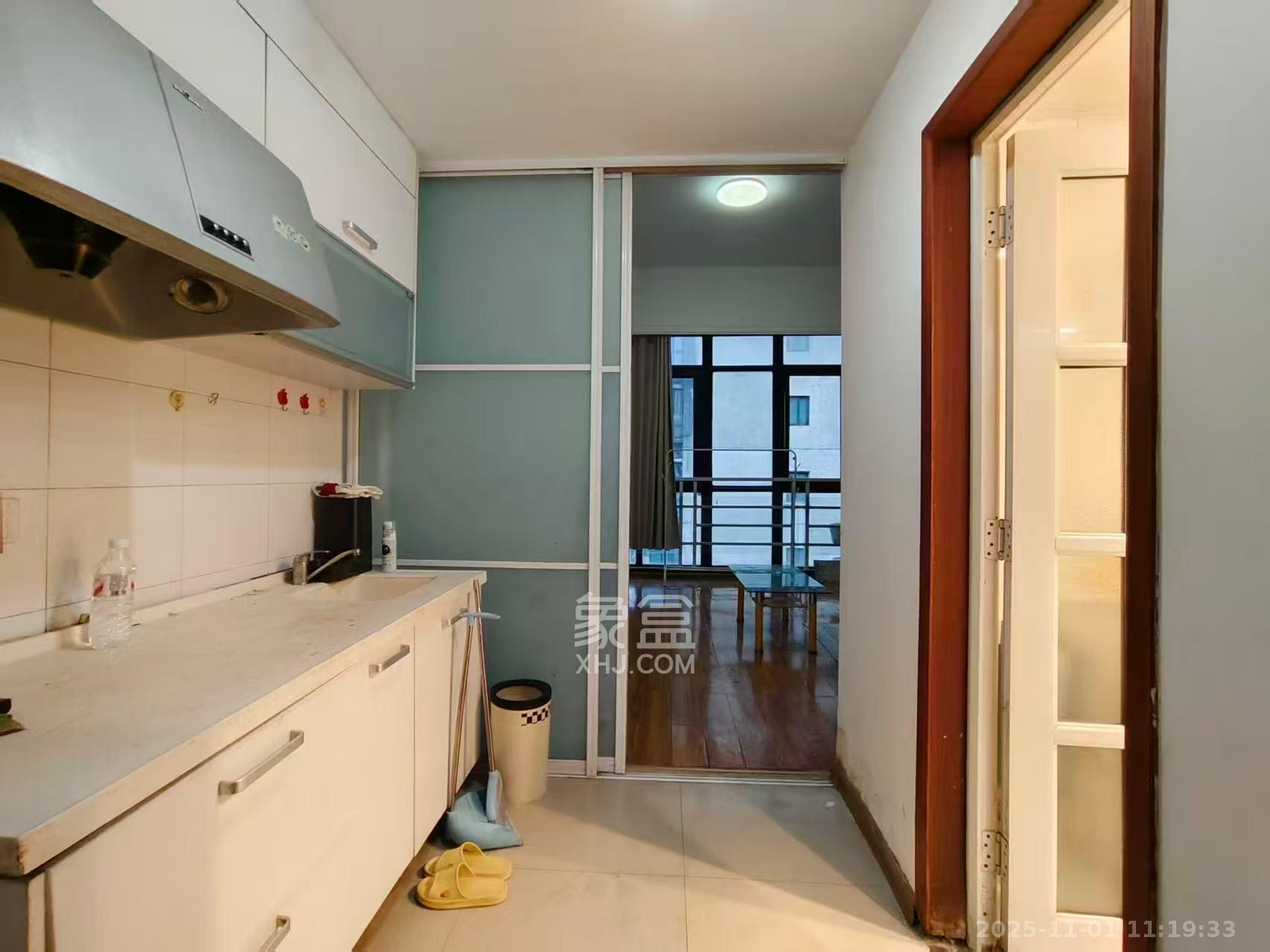 浏阳河畔家园  1室1厅1卫    1050.0元/月室内图