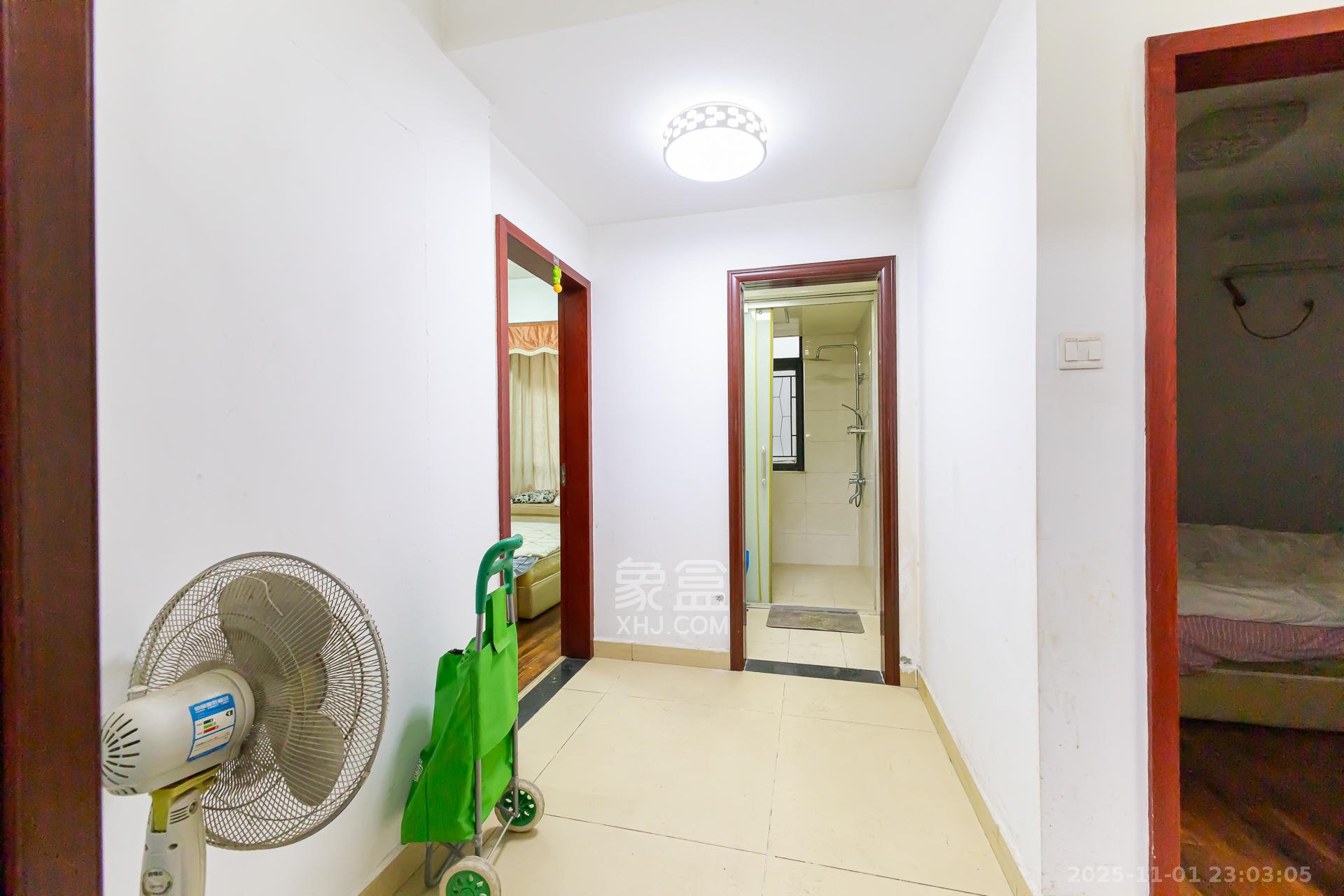 珠江东方明珠（新地东方明珠）三期  4室2厅2卫    100.0万其他