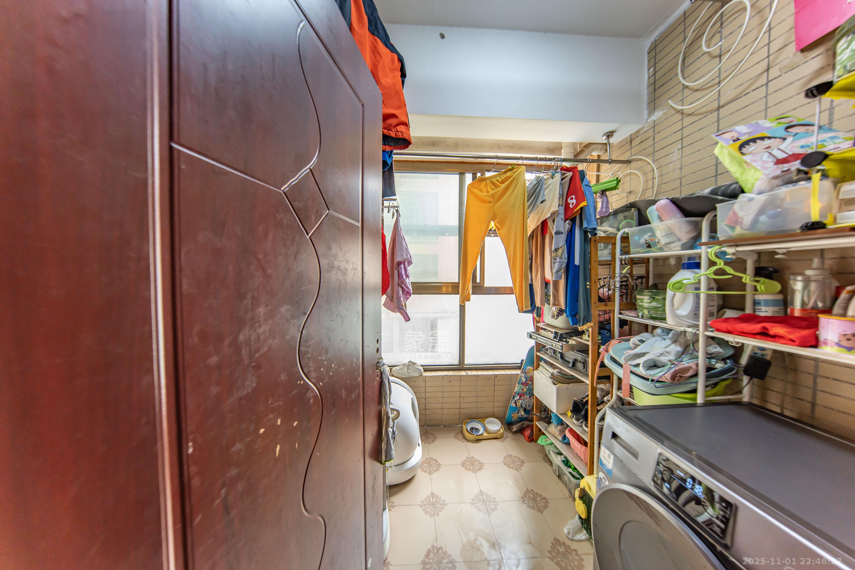 江山帝景哈佛 1室0厅0卫 80.0万 江山帝景哈佛 1室0厅0卫 80.0万卧室