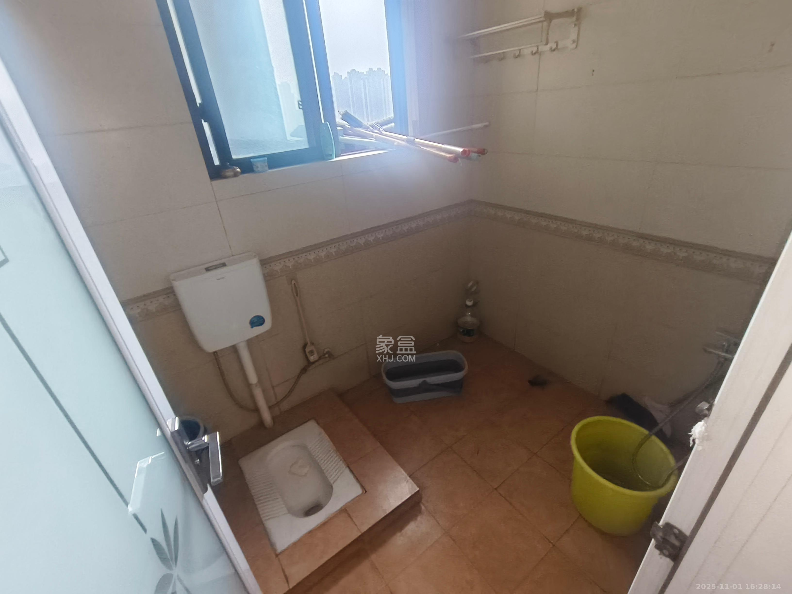 湘江世纪城富湾国际  4室2厅2卫    10000.0元/月室内图