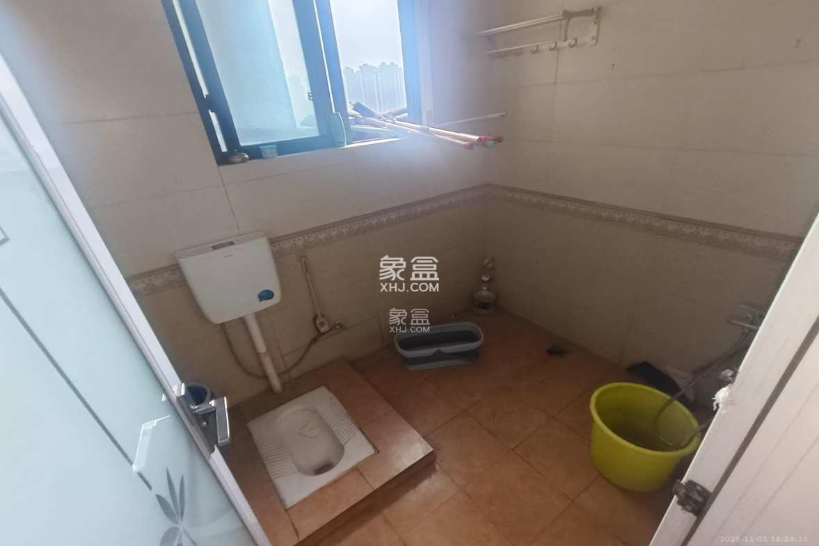 湘江世纪城富湾国际 4室2厅2卫 10000.0元/月 湘江世纪城富湾国际 4室2厅2卫 10000.0元/月室内图