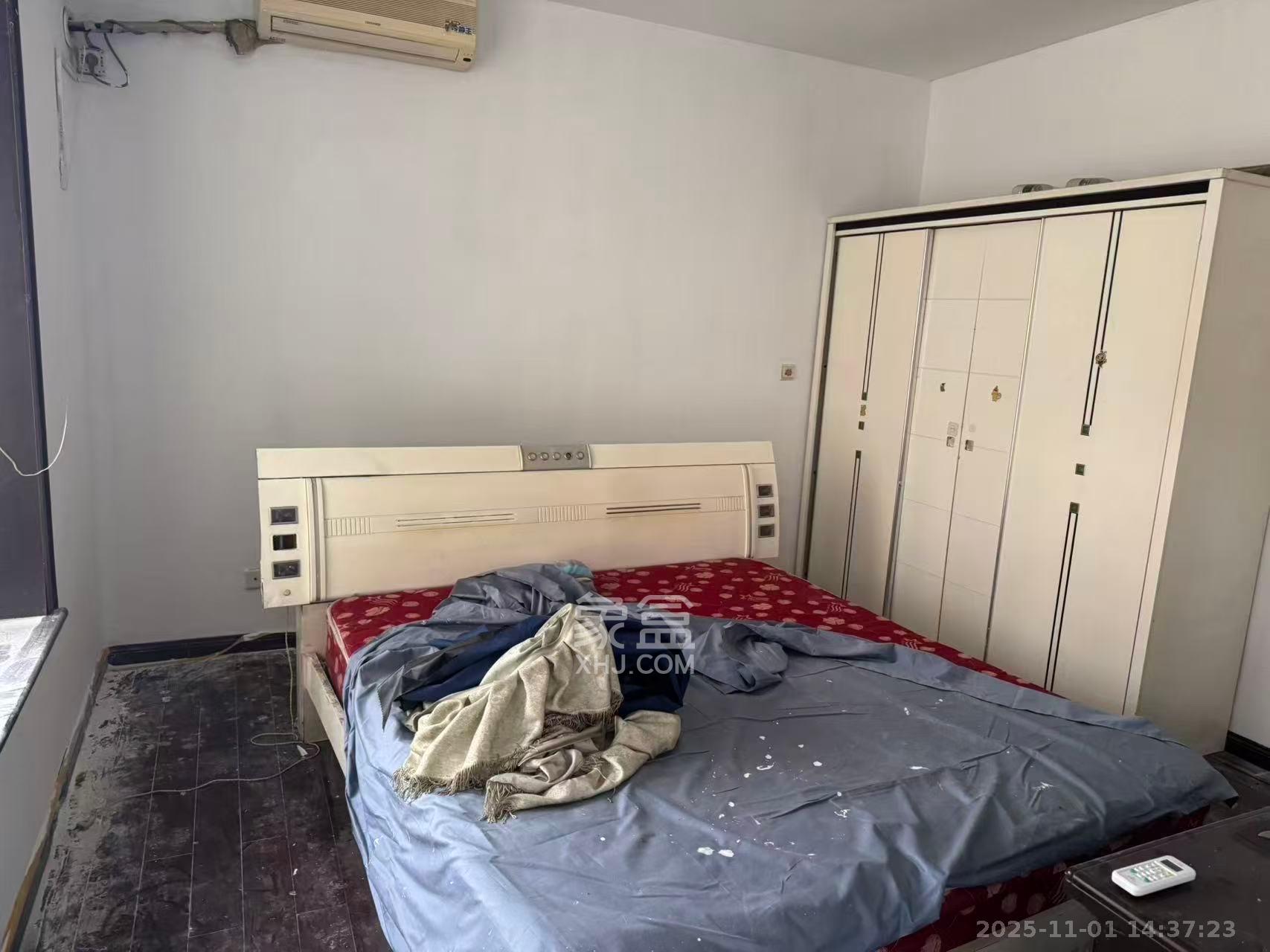 大桥一，二区  1室0厅0卫    1100.0元/月室内图