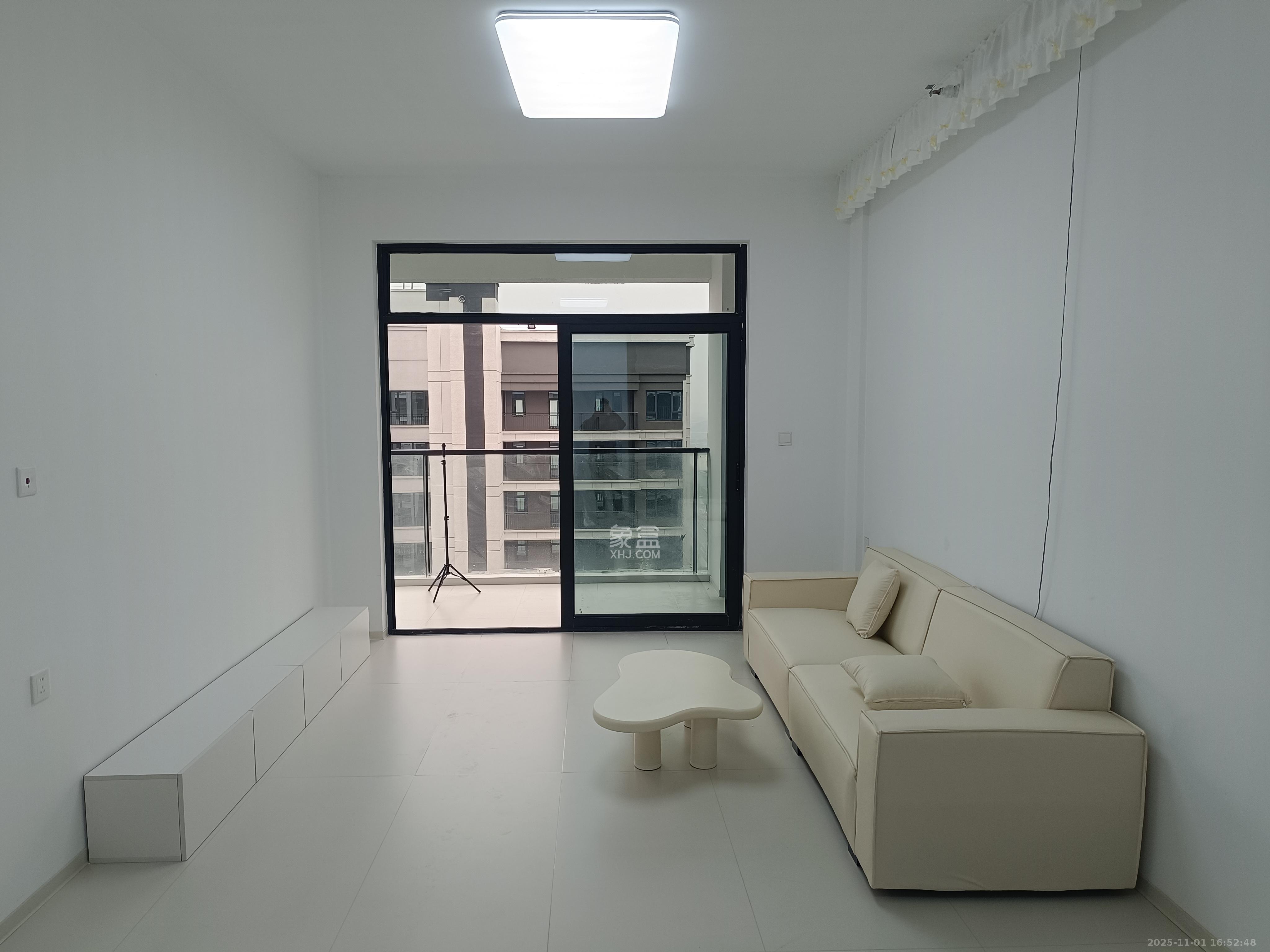 融创会展上东区 3室2厅2卫 1850.0元/月 融创会展上东区 3室2厅2卫 1850.0元/月室内图