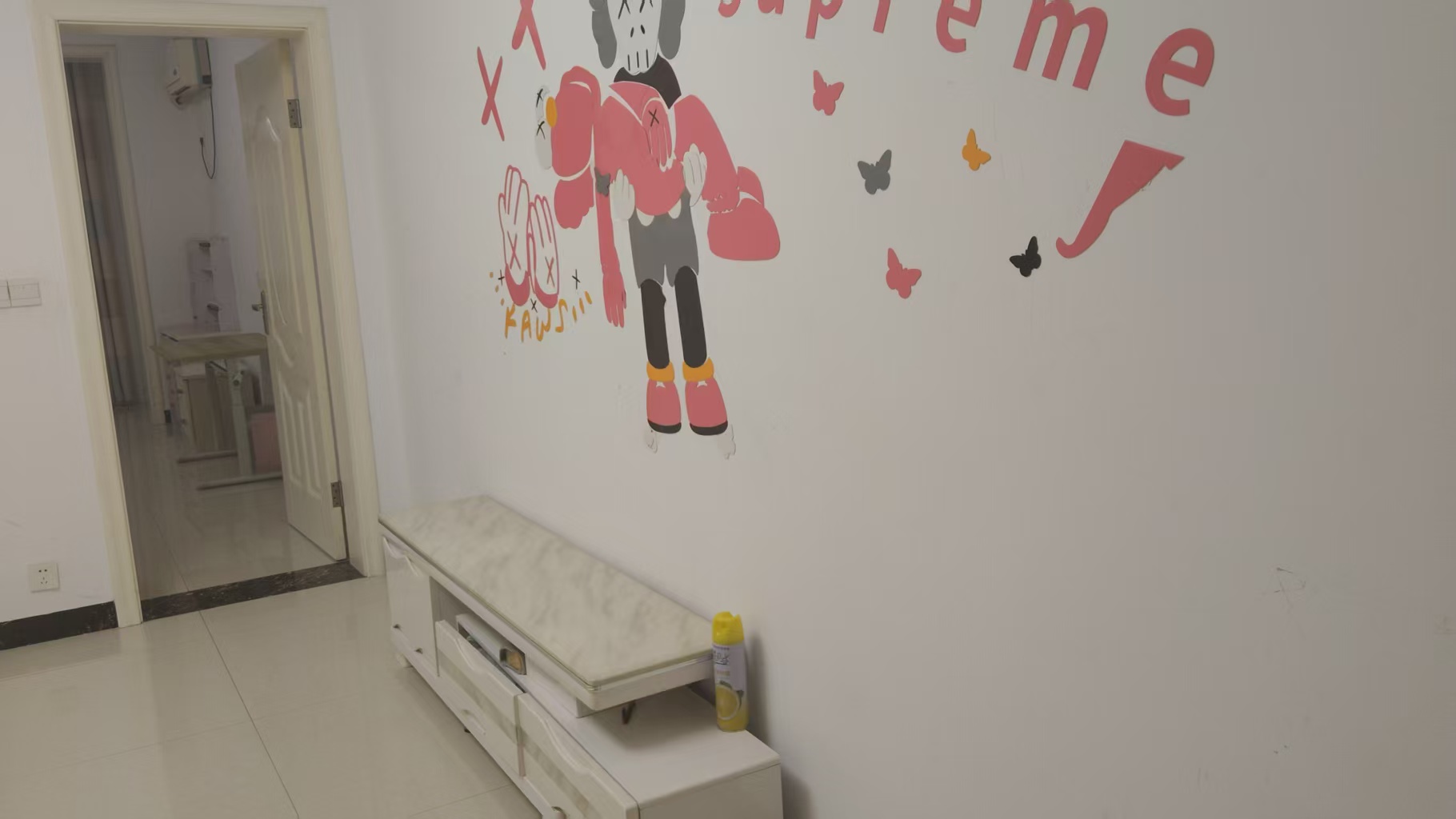 银城市场小区  1室2厅1卫    700.0元/月室内图