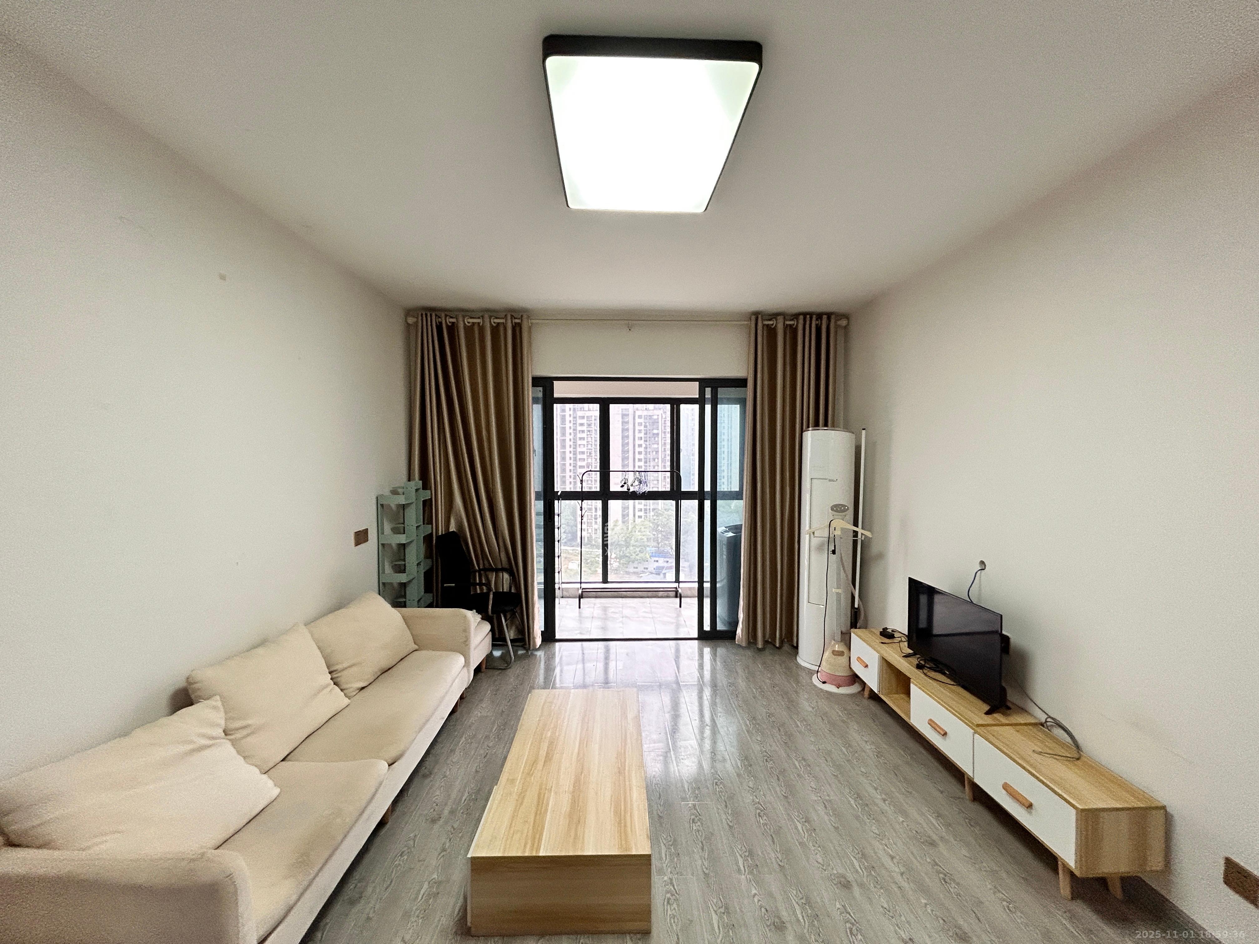 长盛岚庭 3室2厅1卫 2600.0元/月 长盛岚庭 3室2厅1卫 2600.0元/月室内图