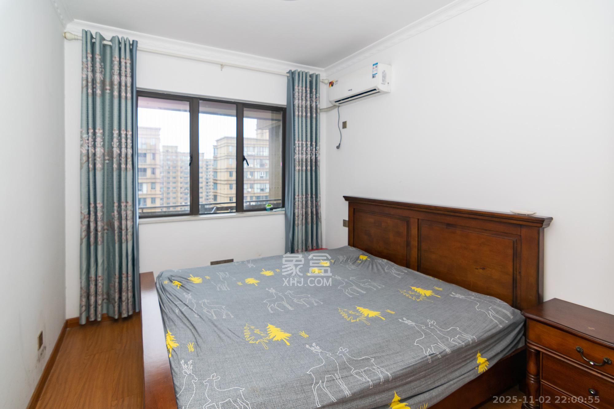 润和长郡(润和紫郡二三期) 5室2厅2卫 125.0万 润和长郡(润和紫郡二三期) 5室2厅2卫 125.0万卧室