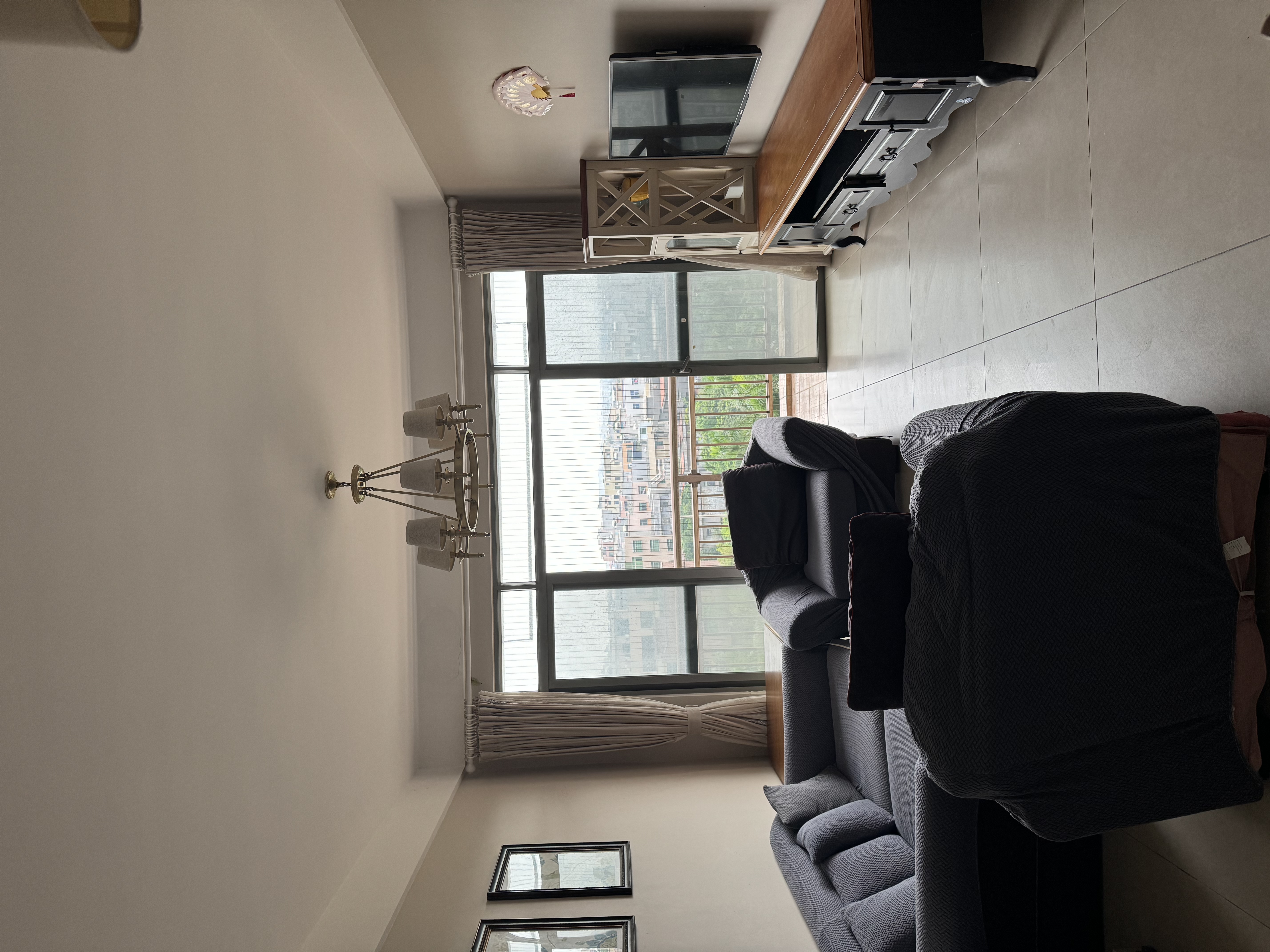 新世界花园二期  2室2厅1卫    99.0万客厅