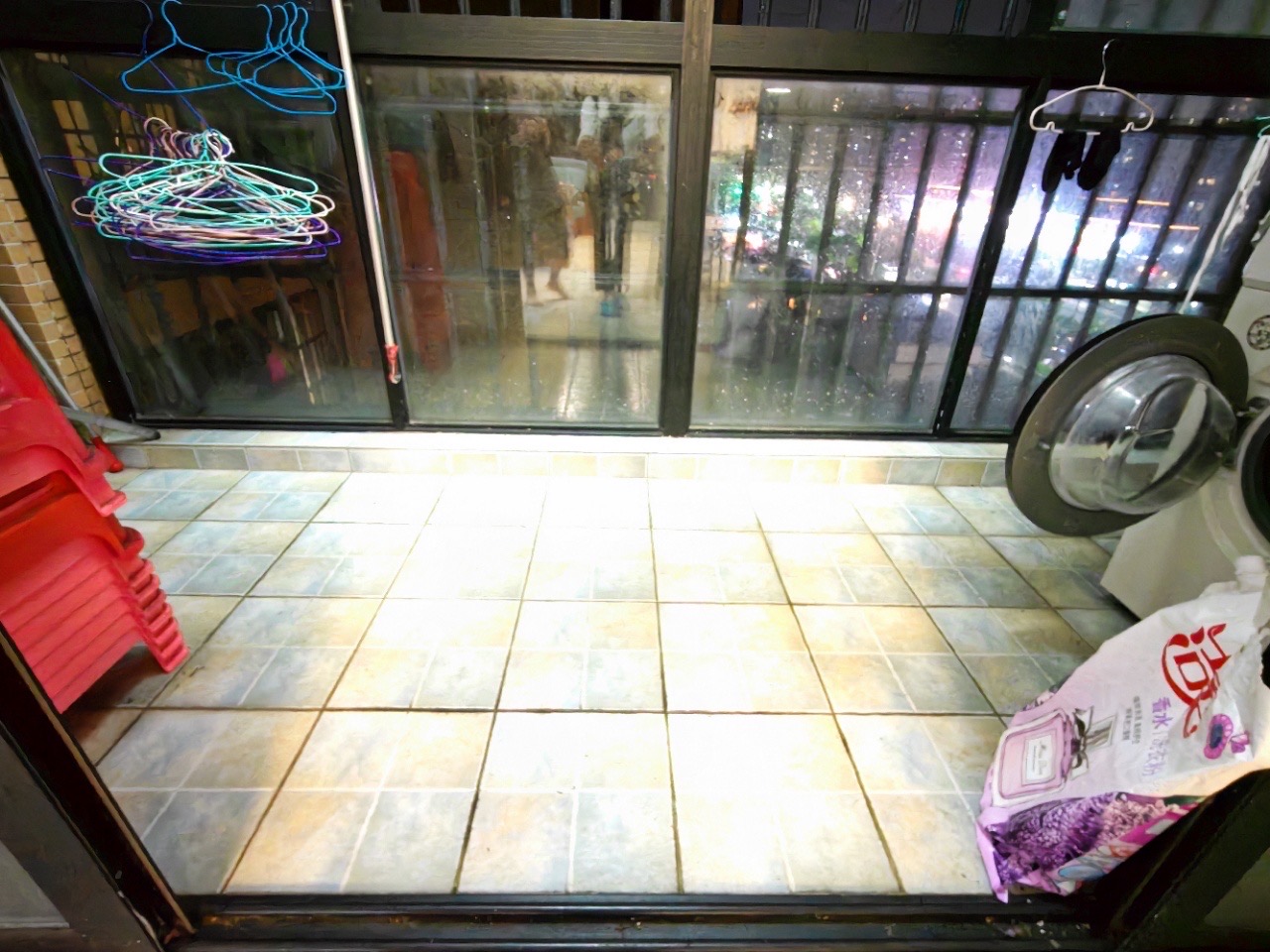 望海金豪  3室2厅1卫    146.0万客厅