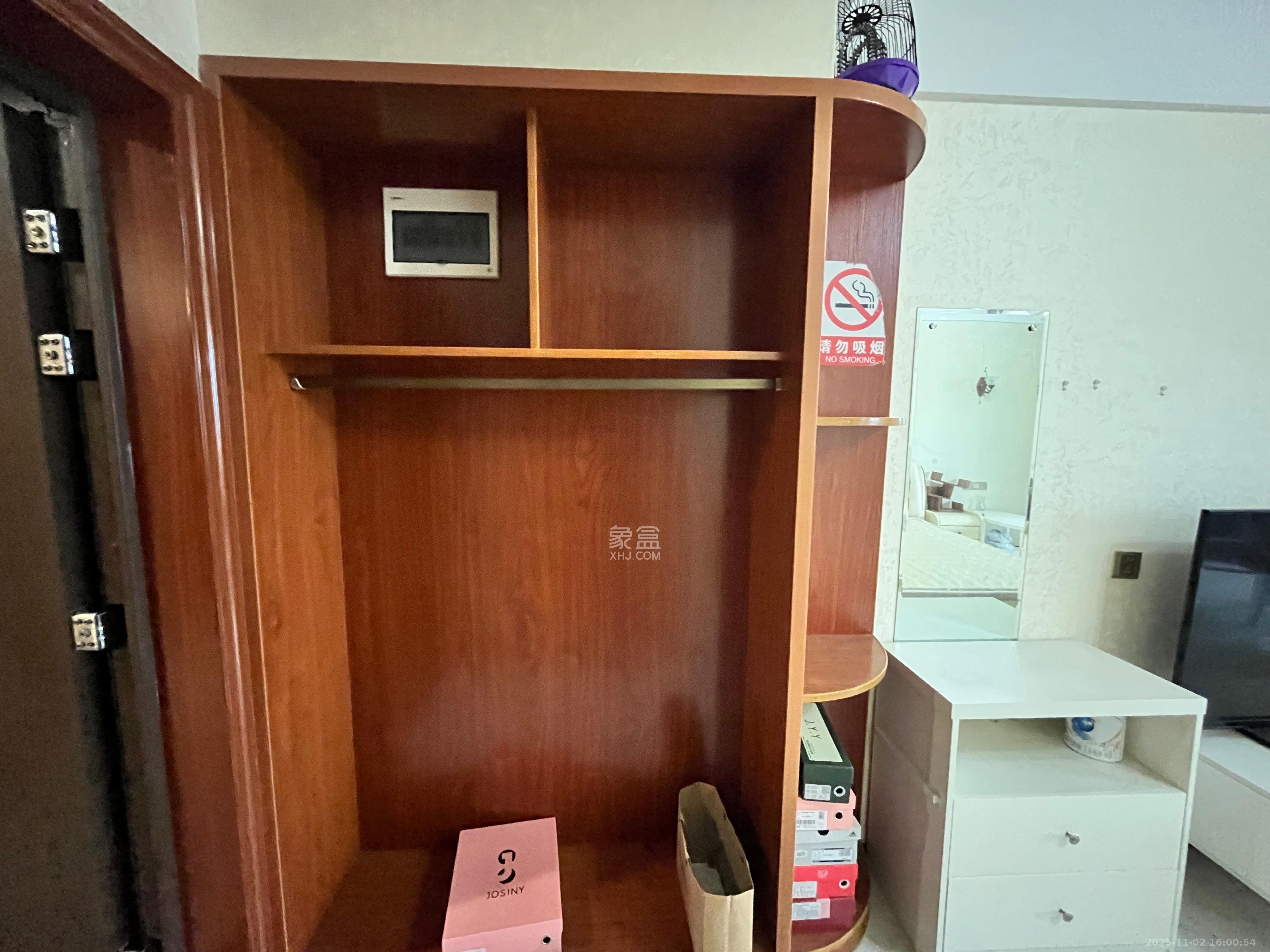 未来漫城 1室1厅1卫 1400.0元/月 未来漫城 1室1厅1卫 1400.0元/月室内图