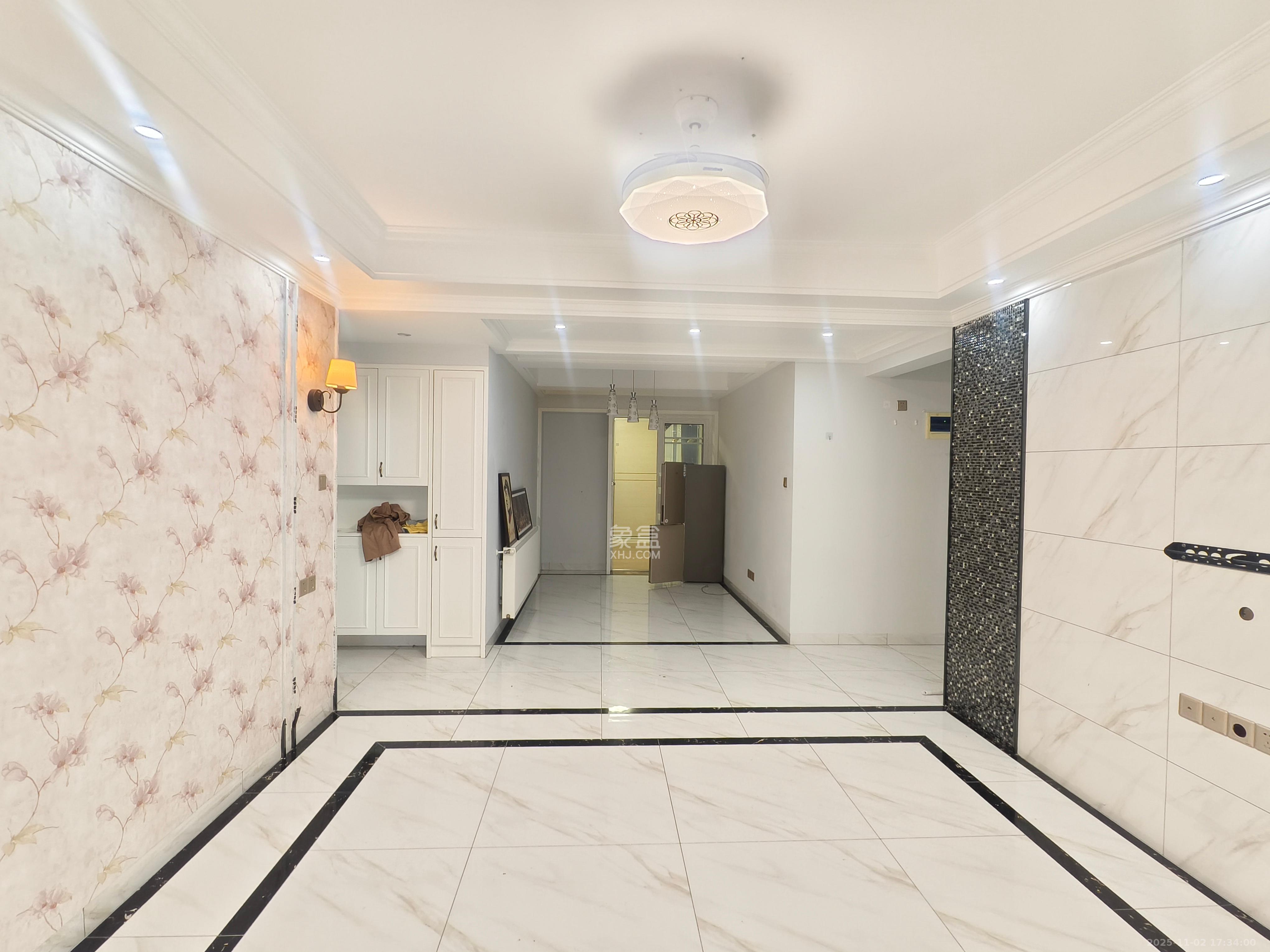 国泰九龙湾  4室2厅2卫    3000.0元/月室内图