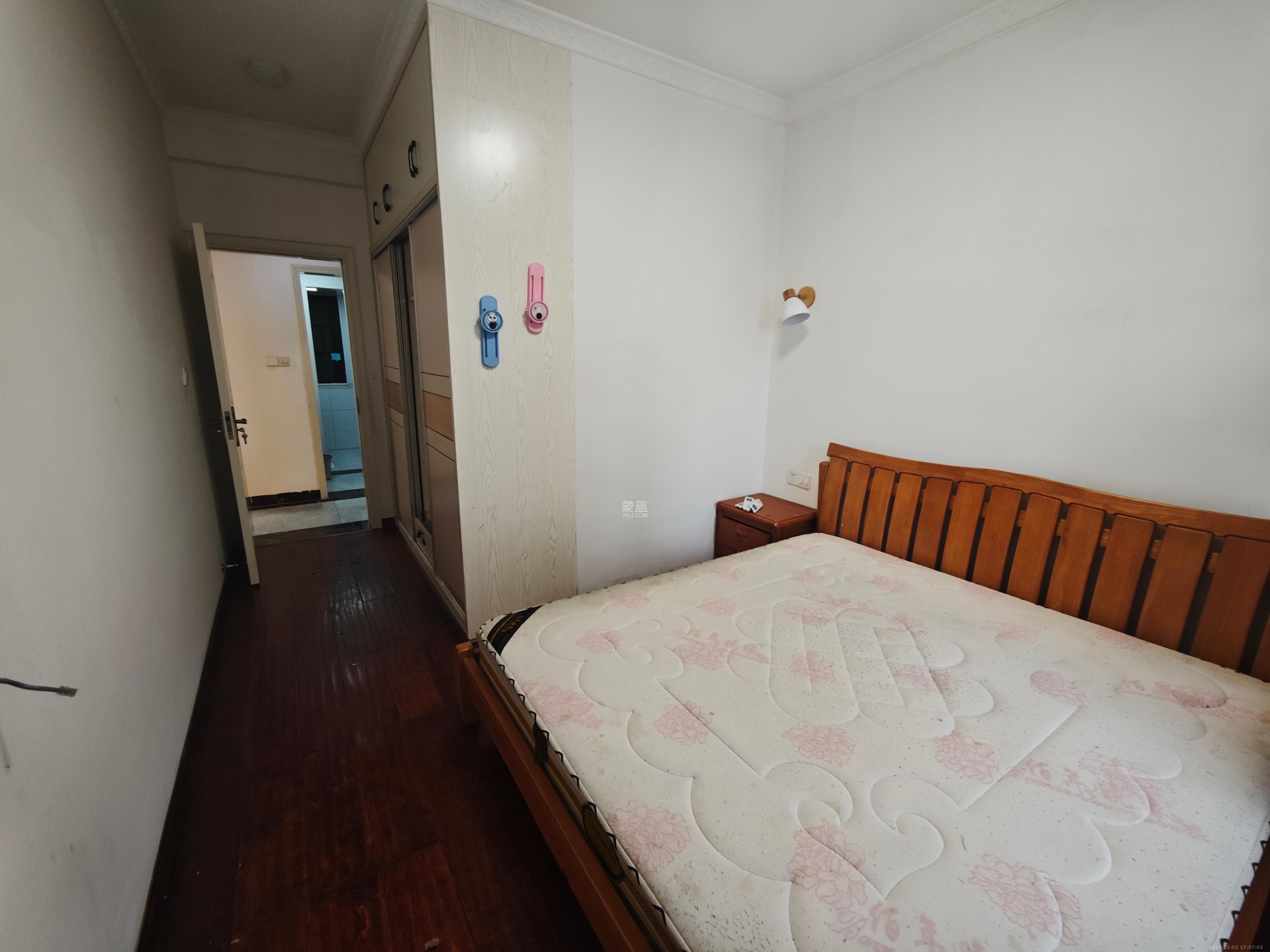 阳光城尚东湾青云苑  3室2厅1卫    2300.0元/月室内图