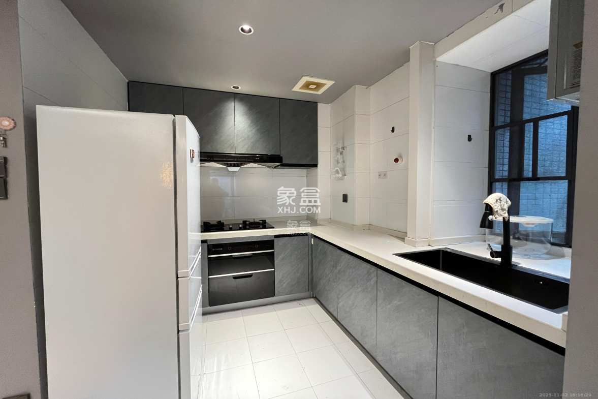 滨江君悦香邸 2室1厅1卫 3500.0元/月 滨江君悦香邸 2室1厅1卫 3500.0元/月室内图