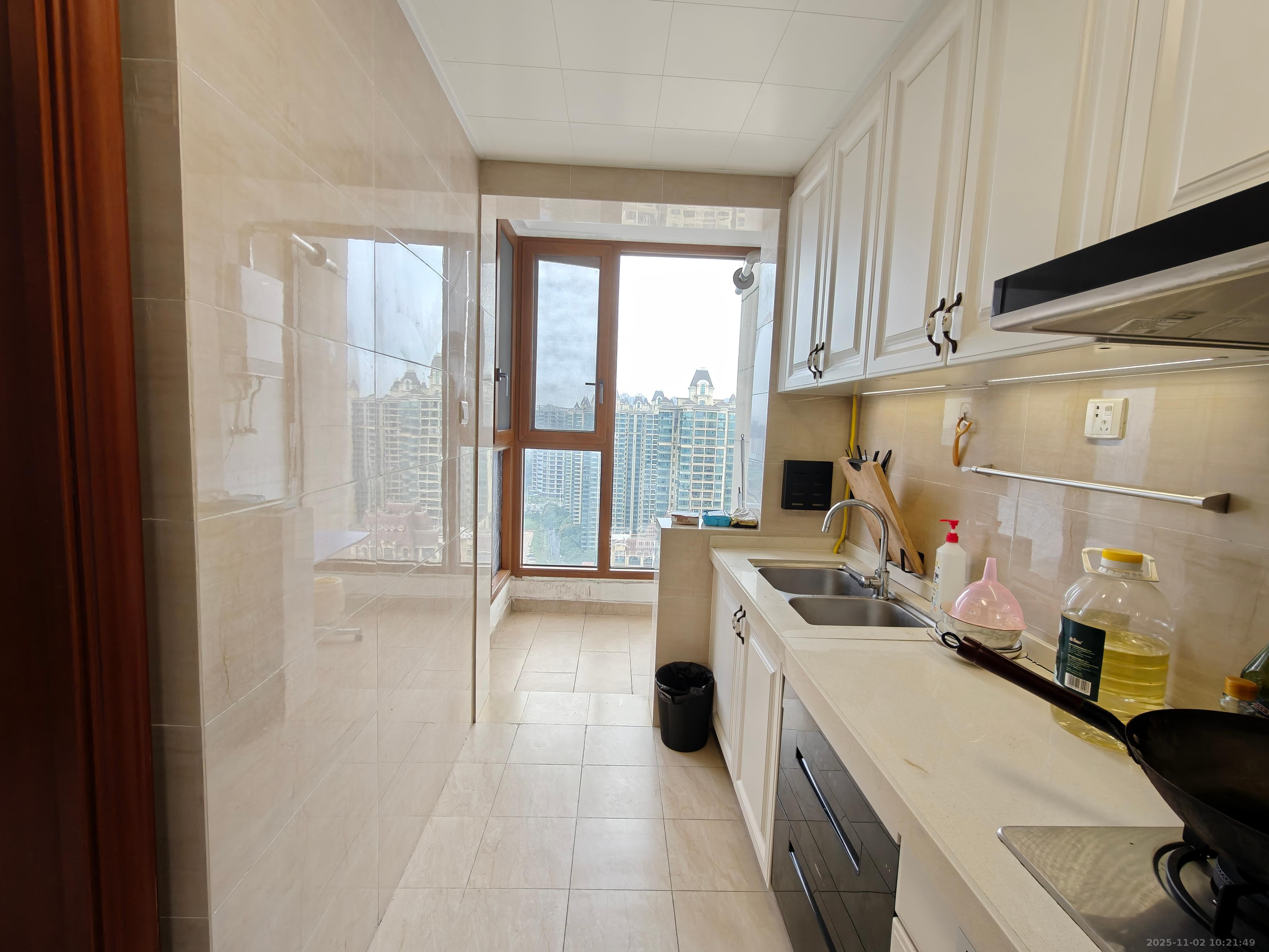 恒大国际广场 3室2厅2卫 2700.0元/月 恒大国际广场 3室2厅2卫 2700.0元/月室内图