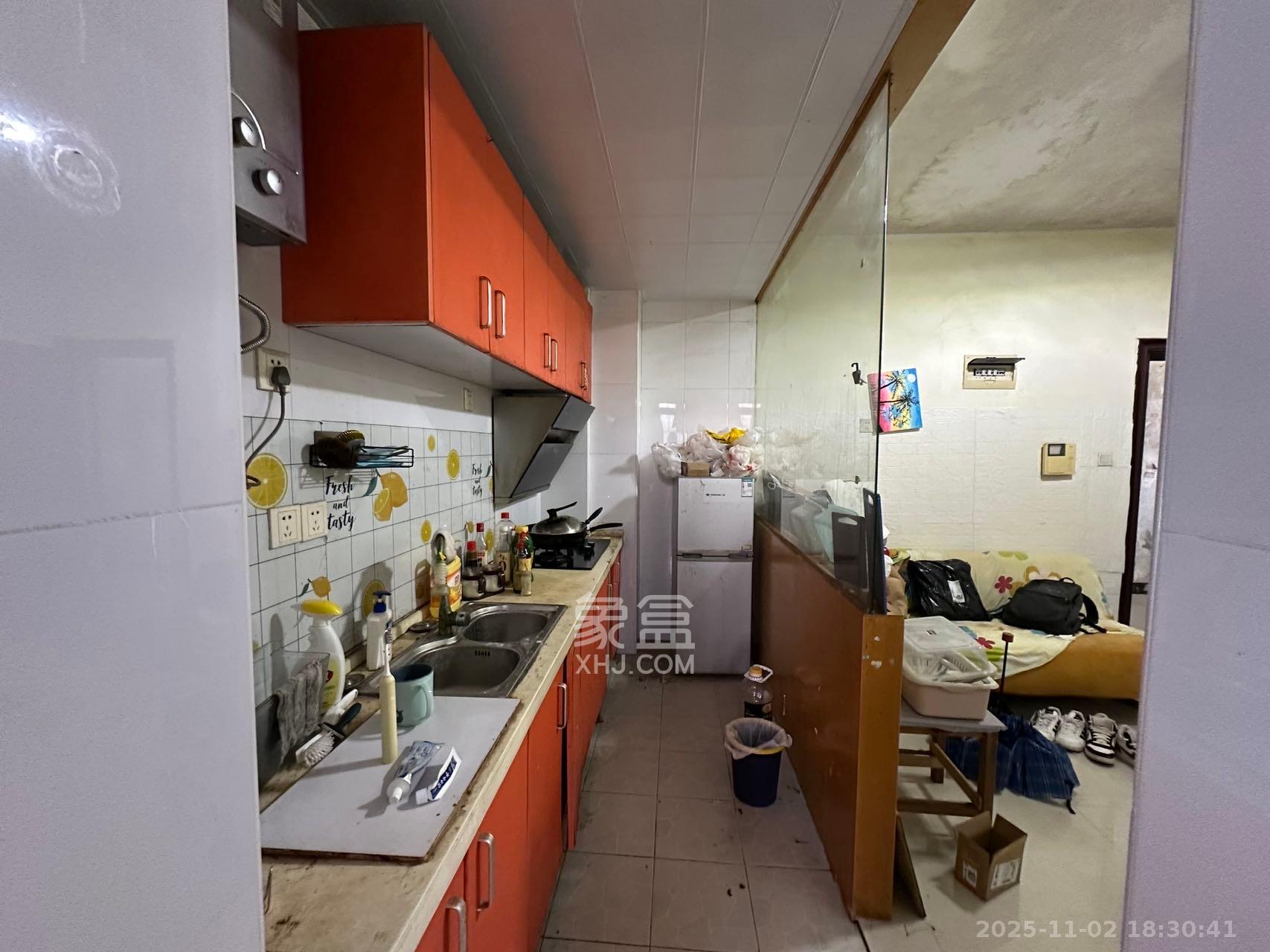 紫晶城 1室1厅1卫 1200.0元/月 紫晶城 1室1厅1卫 1200.0元/月室内图