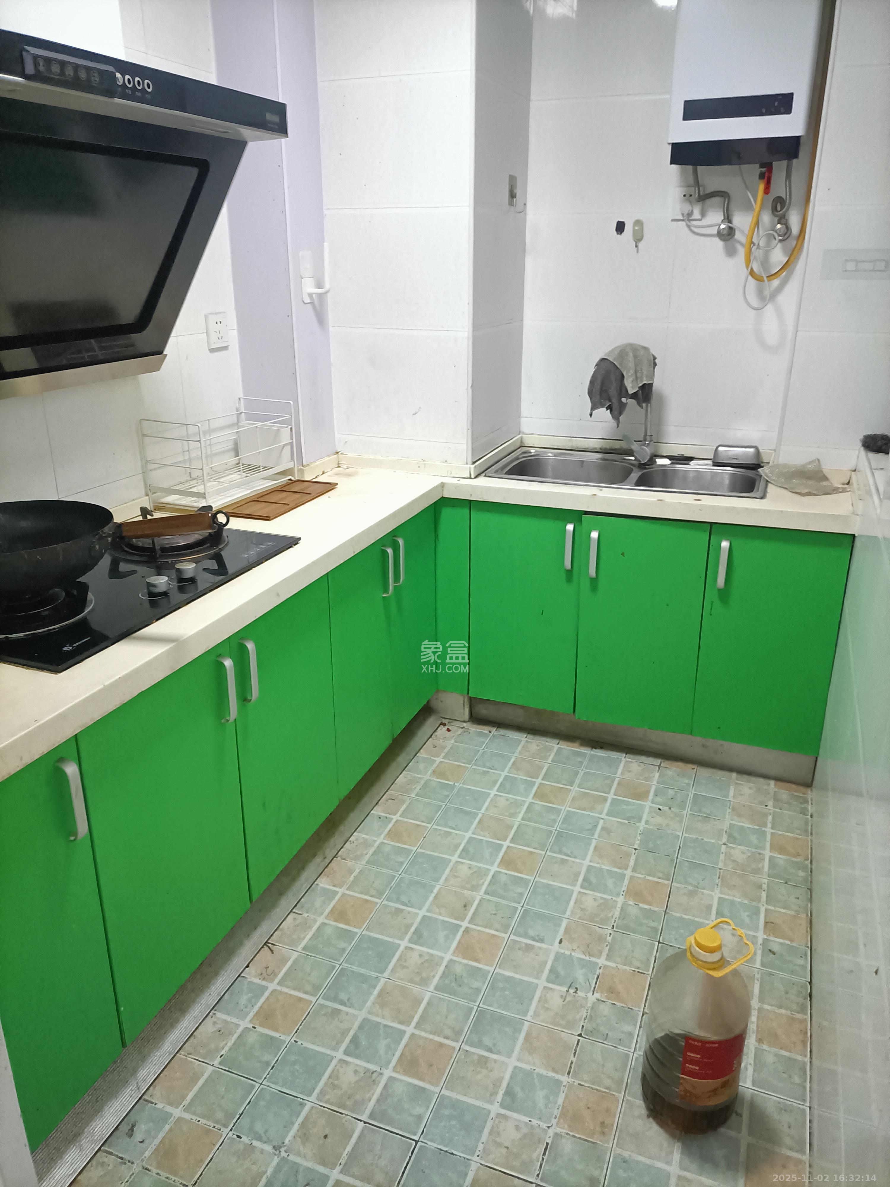 绿地中央广场 2室1厅1卫 2100.0元/月 绿地中央广场 2室1厅1卫 2100.0元/月室内图