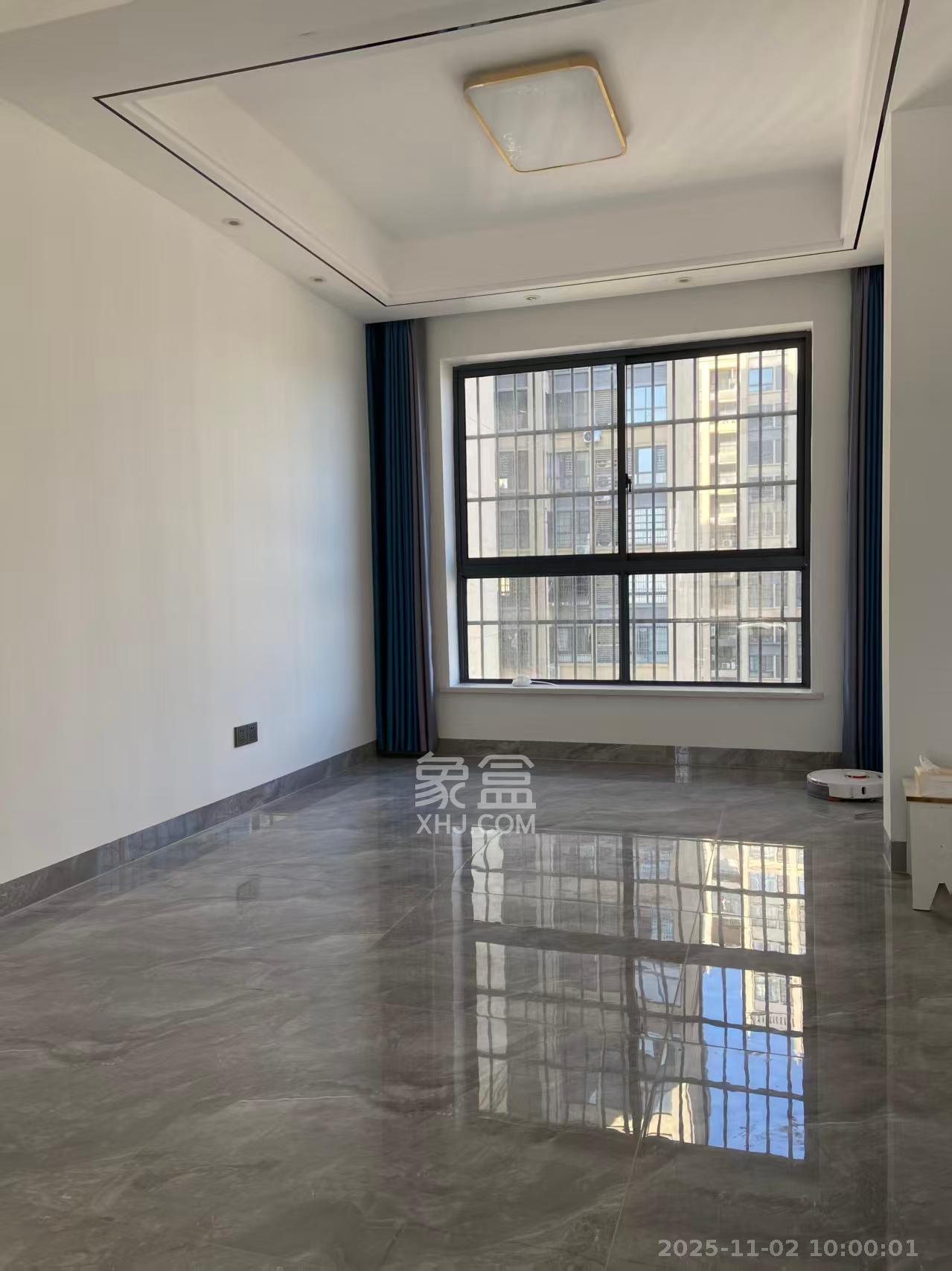 天麓尚层  3室2厅2卫    2600.0元/月室内图