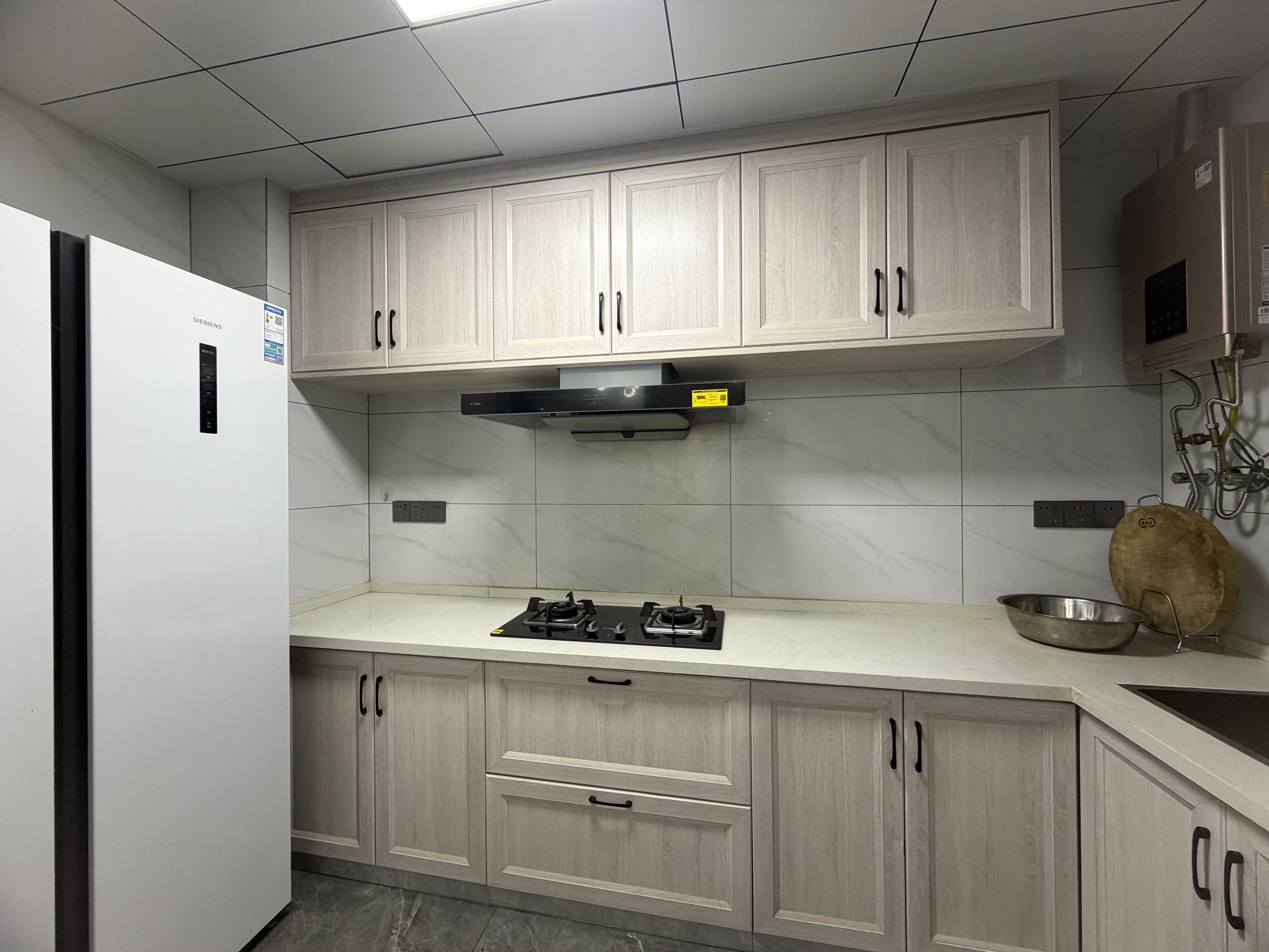 万恒白金汉宫 3室2厅1卫 3000.0元/月 万恒白金汉宫 3室2厅1卫 3000.0元/月室内图