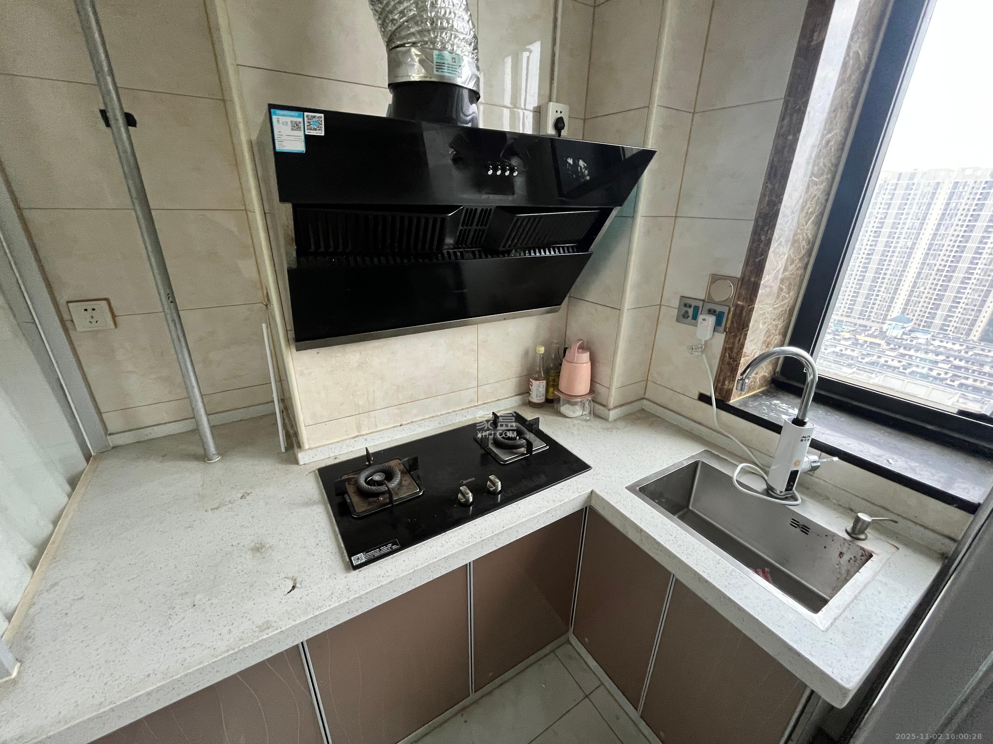 未来漫城  1室1厅1卫    1400.0元/月室内图