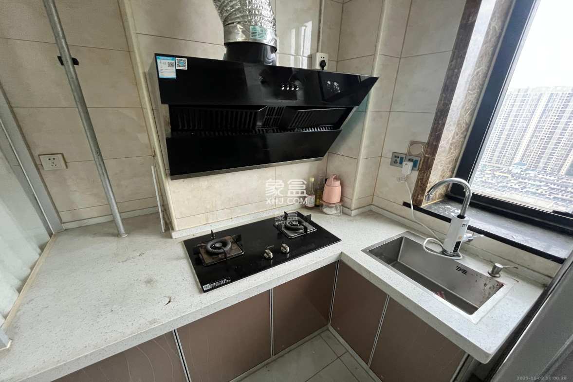 未来漫城 1室1厅1卫 1400.0元/月 未来漫城 1室1厅1卫 1400.0元/月室内图