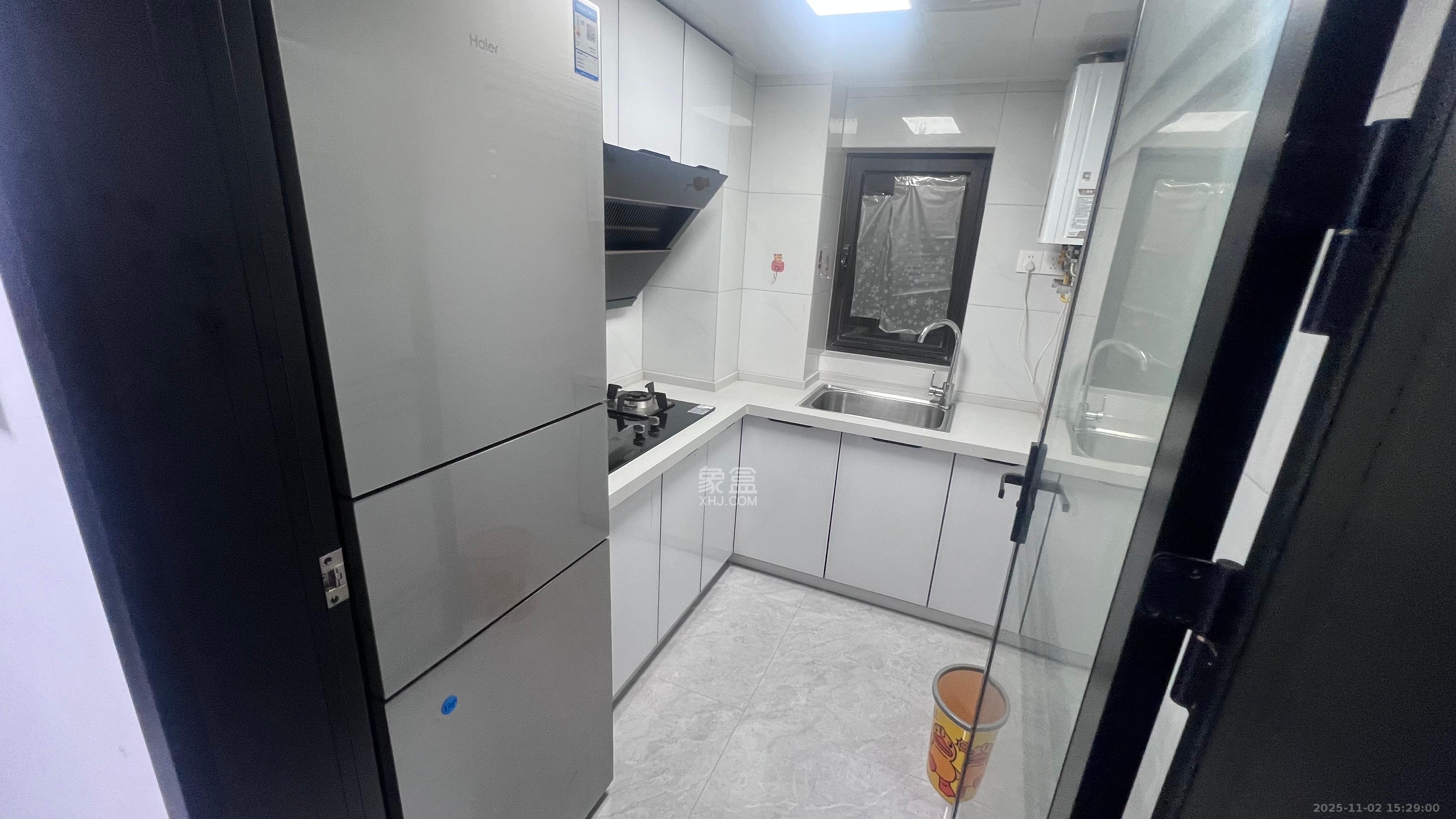 万科金色梦想A区  3室1厅1卫    2200.0元/月室内图