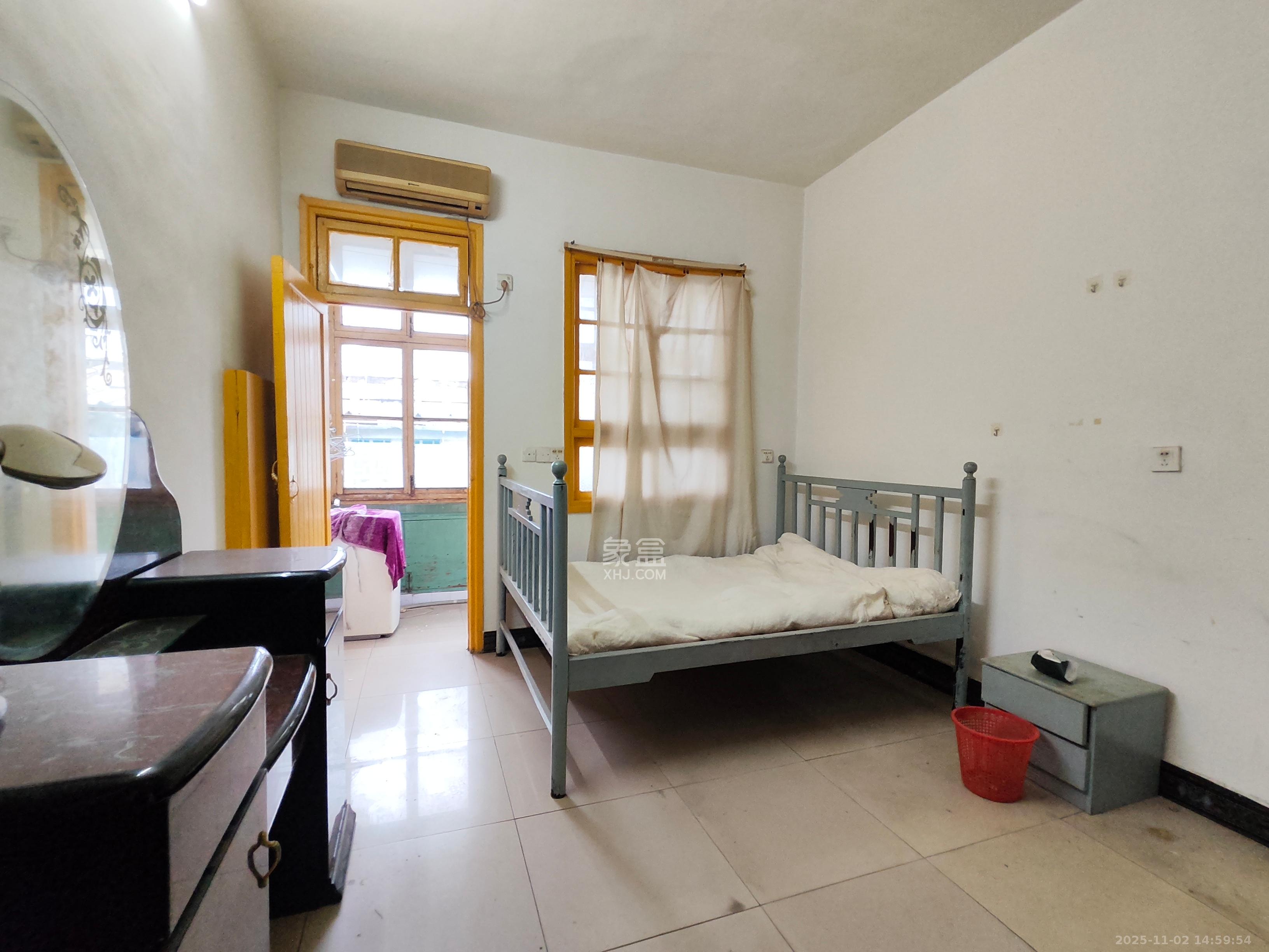 湖橡宿舍/湖橡小区  2室1厅1卫    1100.0元/月室内图