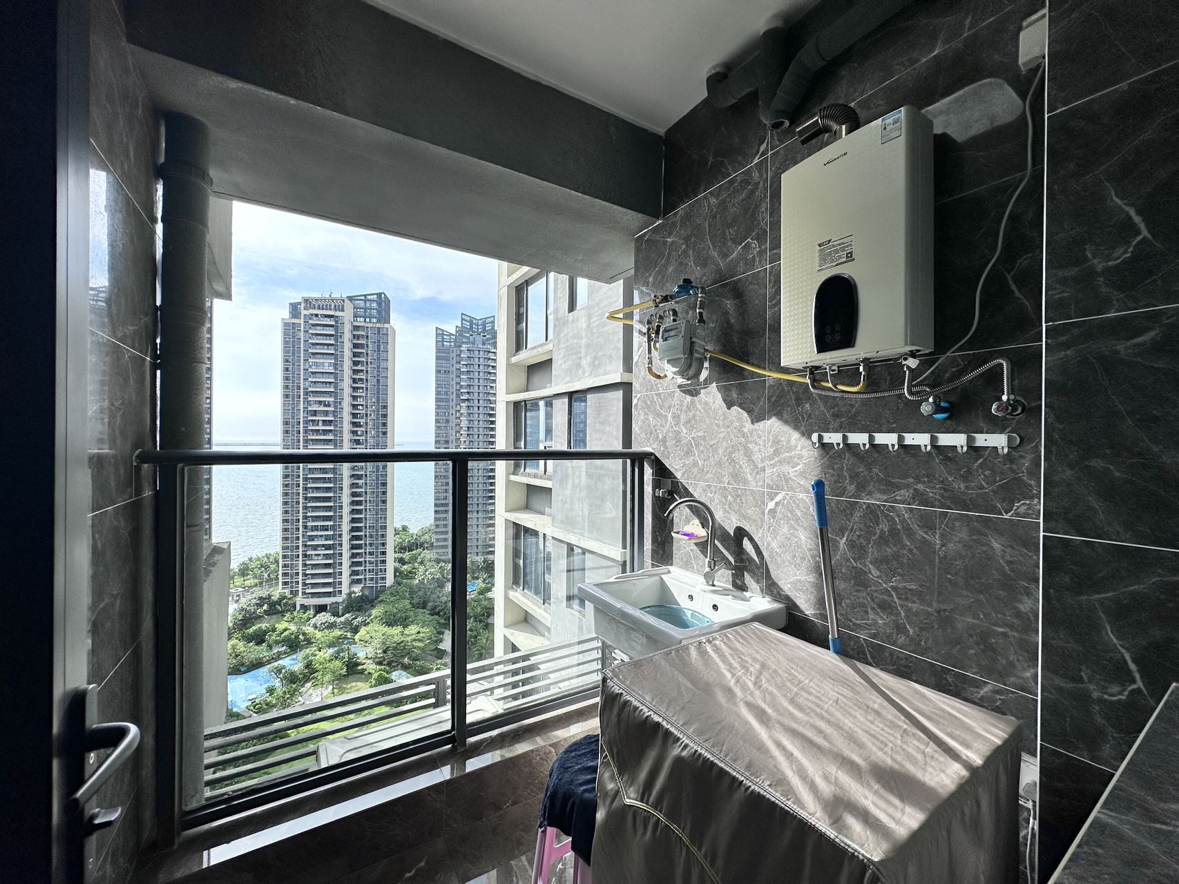 保利中央海岸四期(淳境、淳域) 3室2厅2卫 5000.0元/月 保利中央海岸四期(淳境、淳域) 3室2厅2卫 5000.0元/月室内图