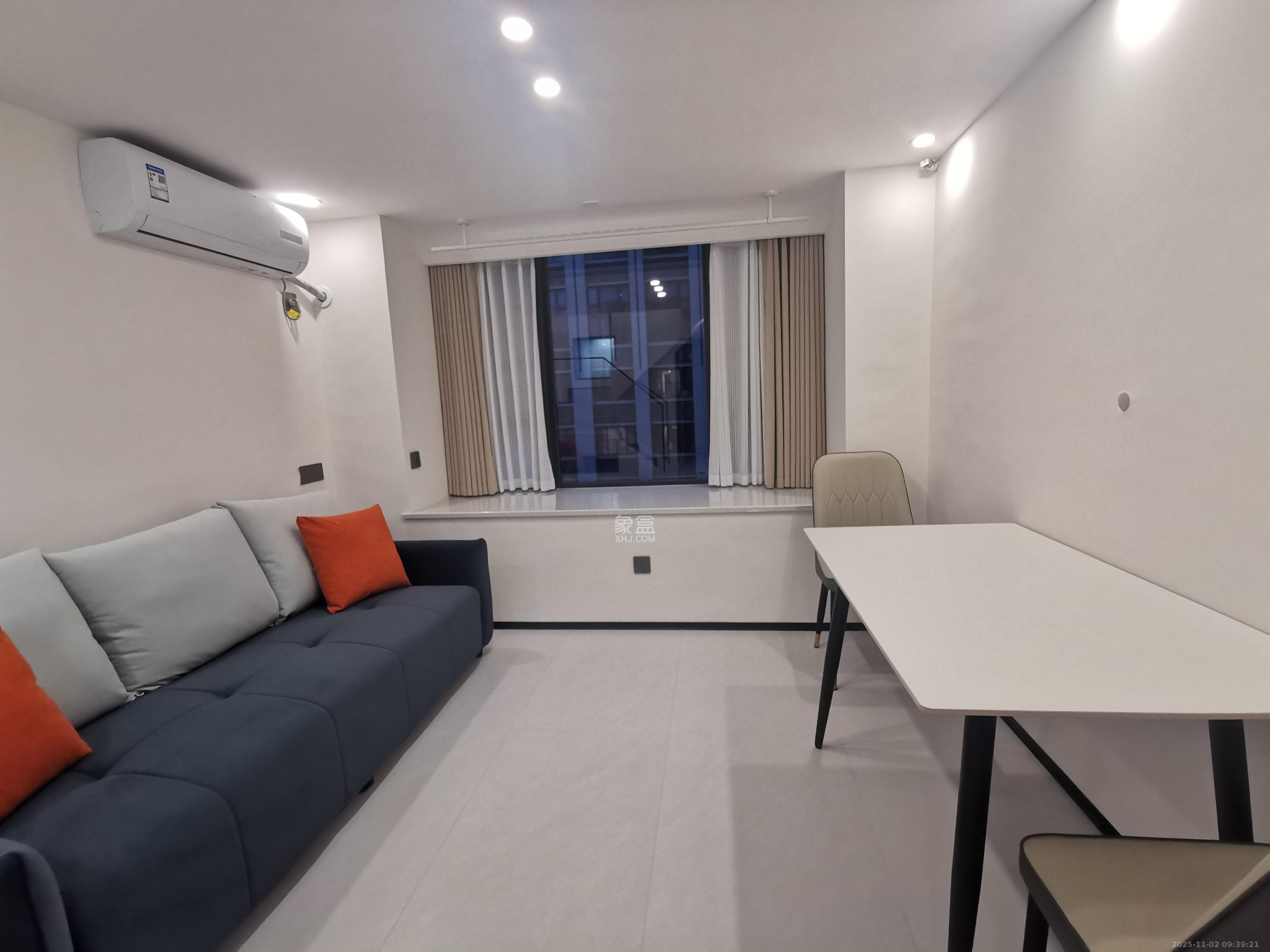 恒伟星中心  2室1厅1卫    2200.0元/月