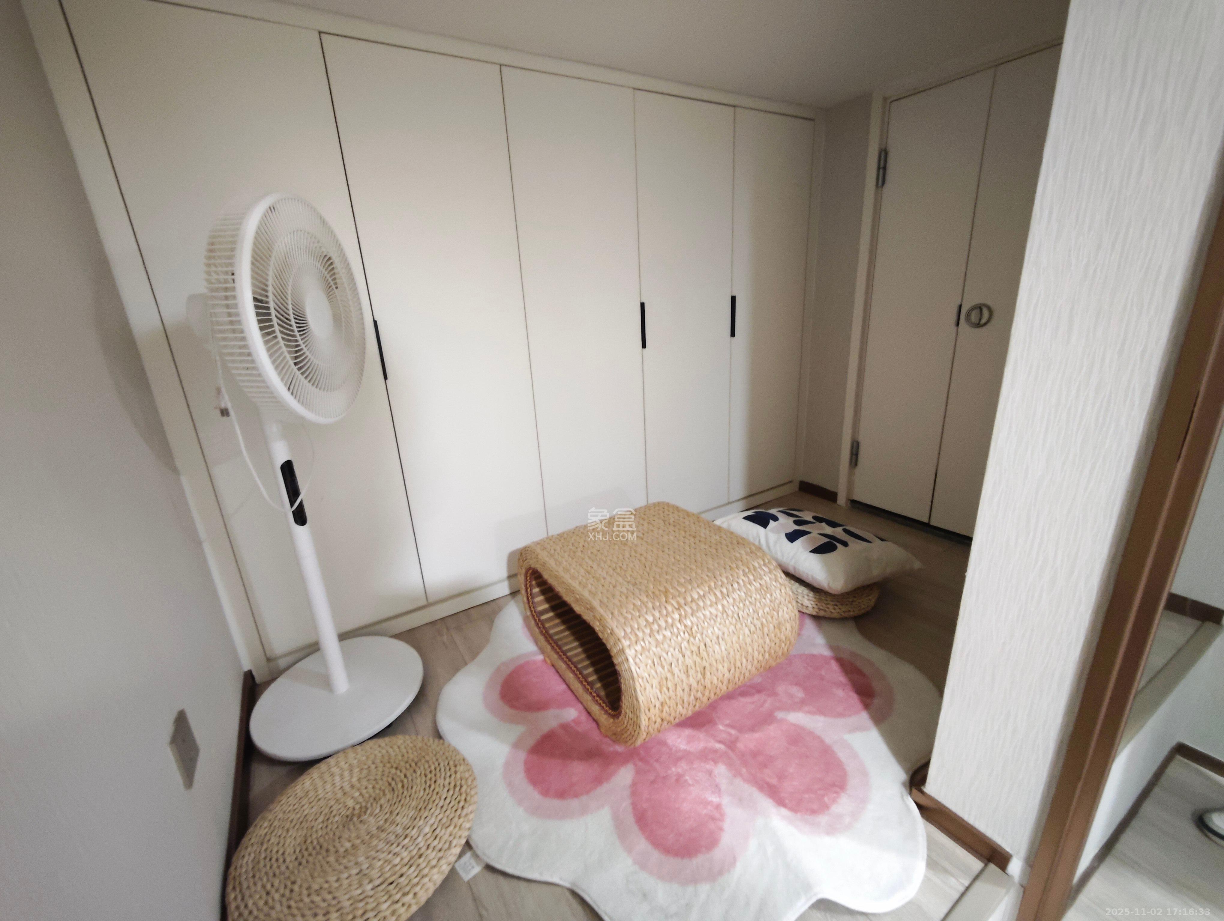 华远华时代  3室1厅1卫    3600.0元/月室内图