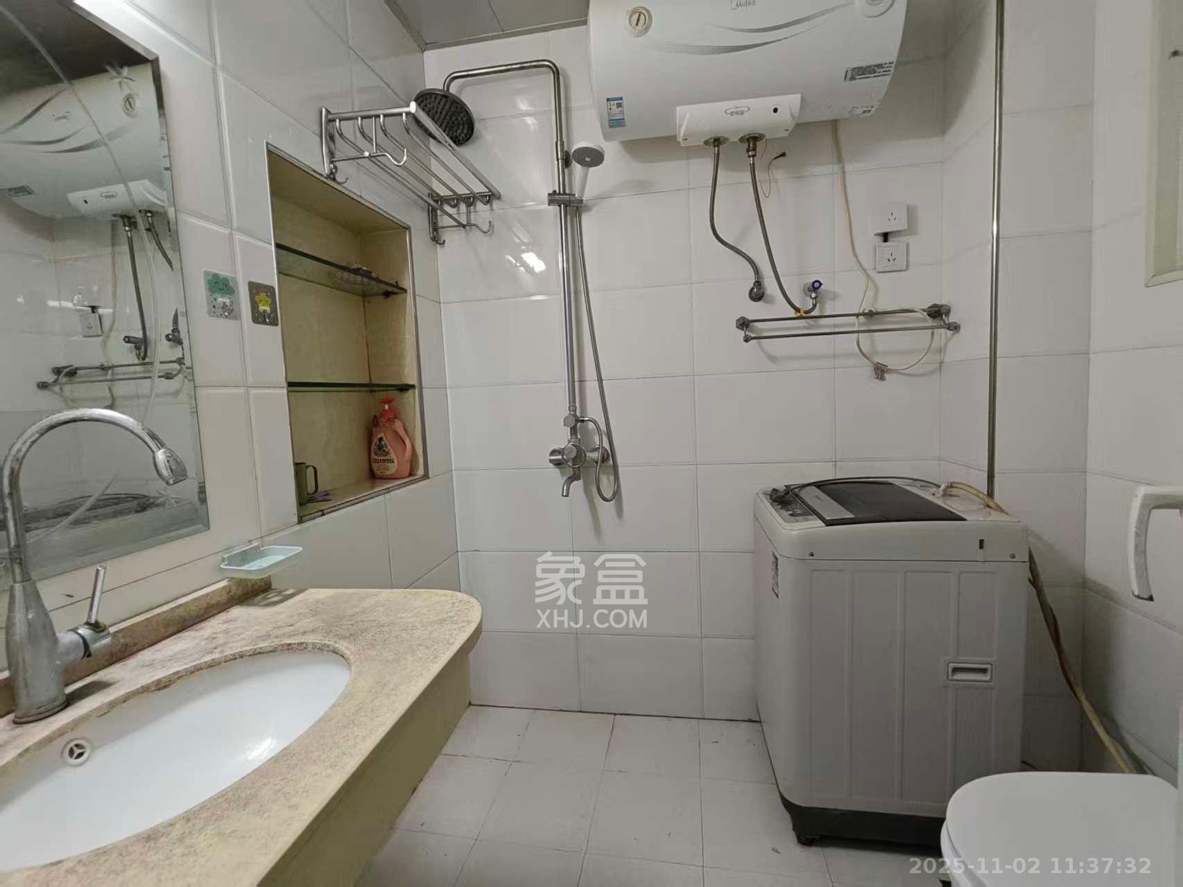 生活艺术城  1室1厅1卫    1200.0元/月